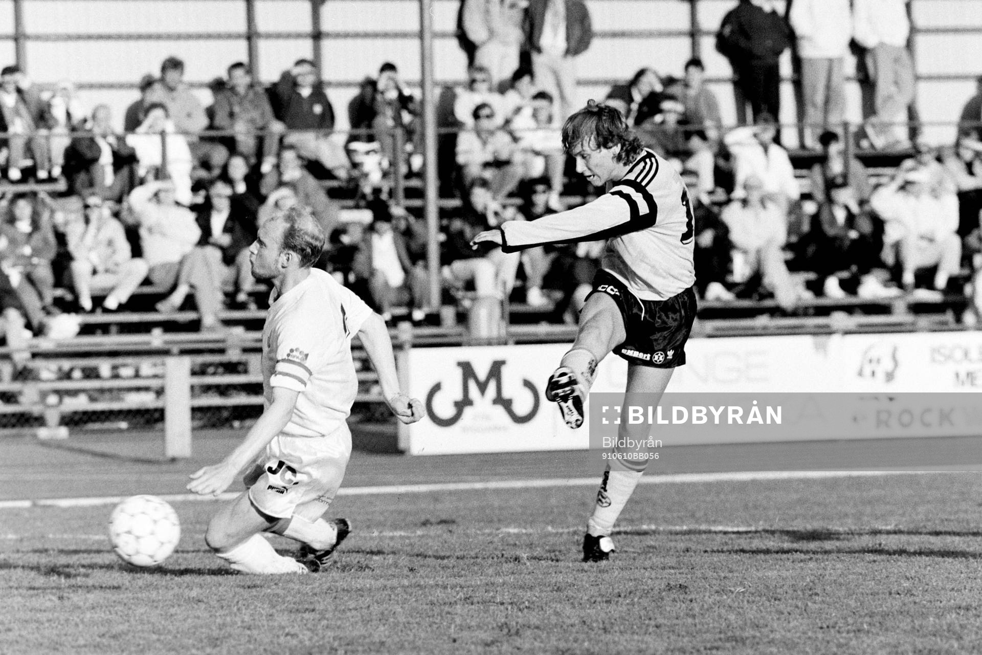 Fotboll, Div 2 Södra Götaland, IFK Hässleholm - Lund, 3-1: Anders Karlsson, Hässleholm i ett anfall.