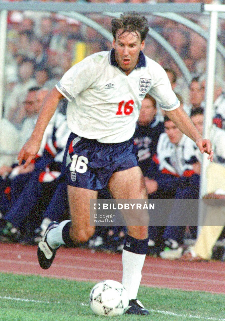 Englands Paul Merson