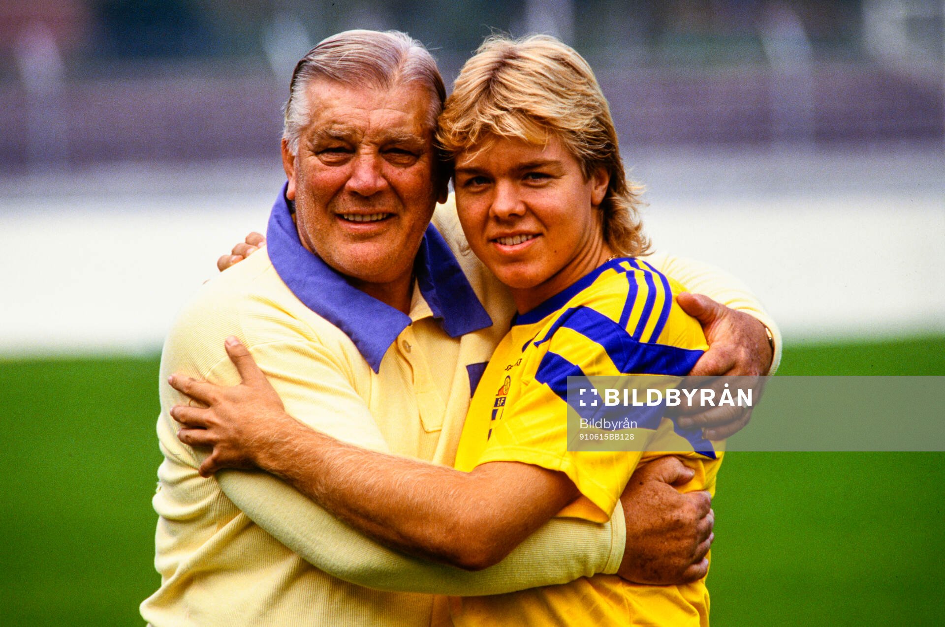 Gunnar Nordahl och Tomas Brolin före matchen på