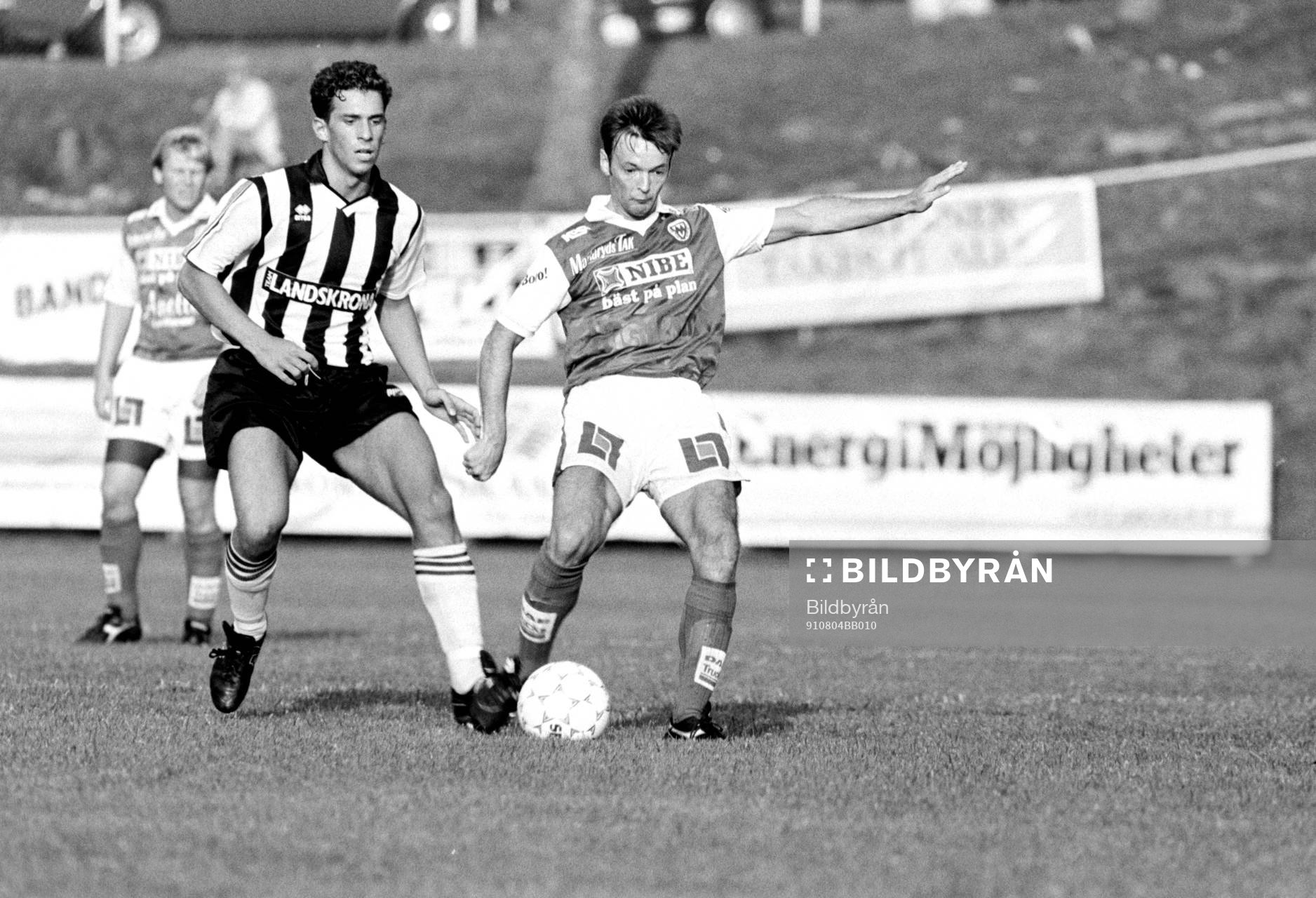 Jim Tolmie, Markaryd med bollen