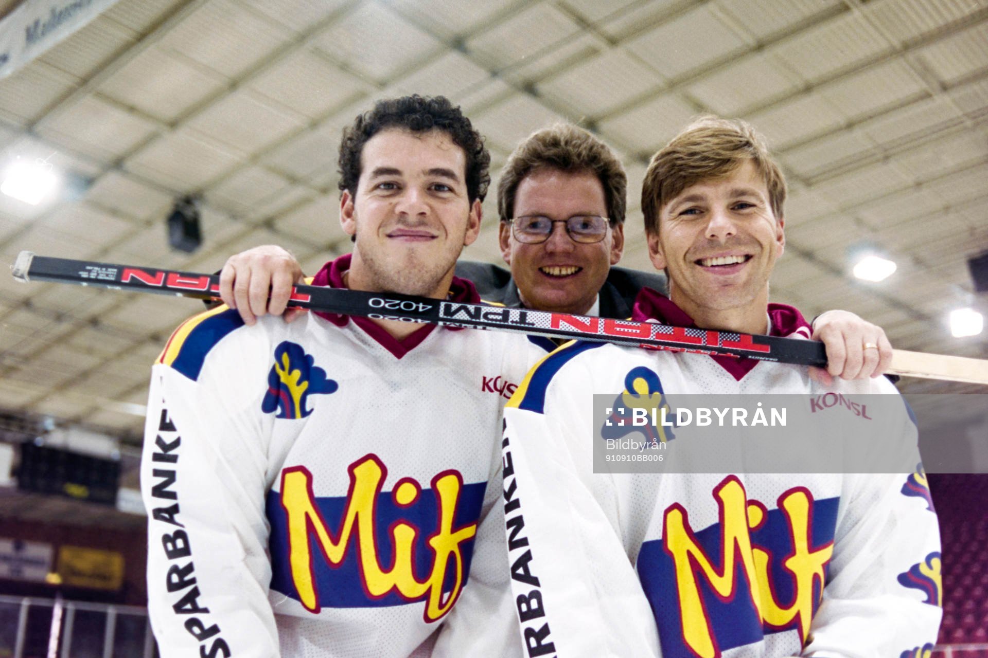 Robert Burakovsky, Tommy Theorin,  klubbdirektör och Mats