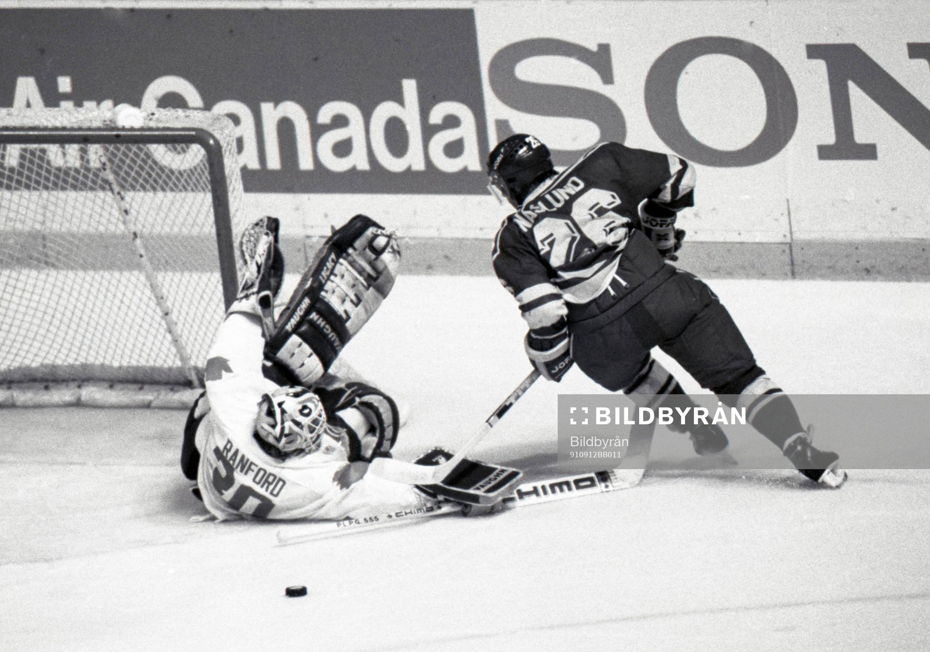 Mats Näslund, Sverige oroar kanadas målvakt Bill Ranford