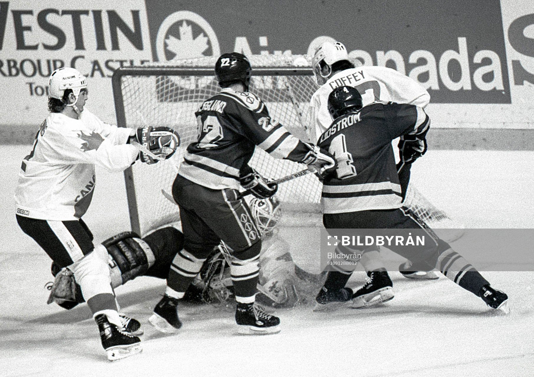 Nicklas Lidström och Charles Berglund framför