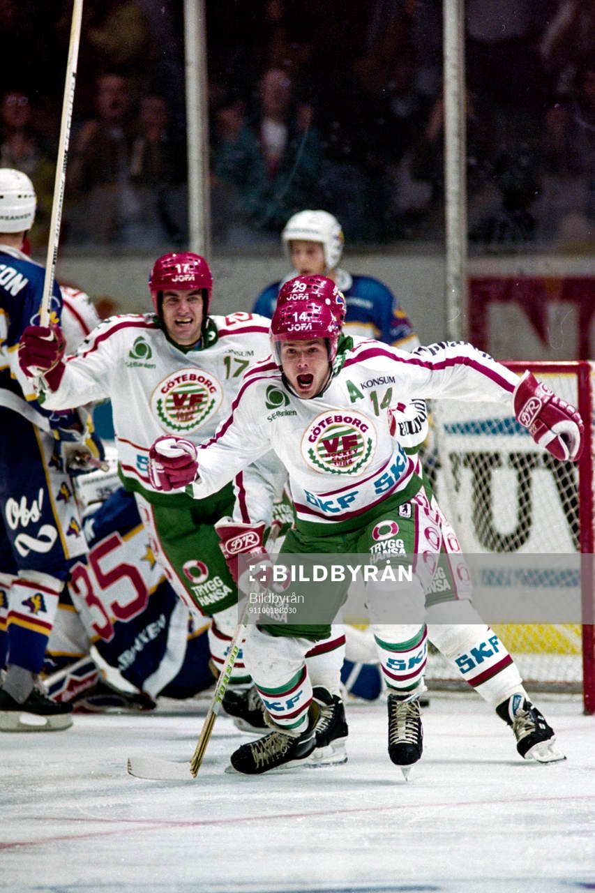 Patrik Carnbäck, Västra Frölunda, jublar