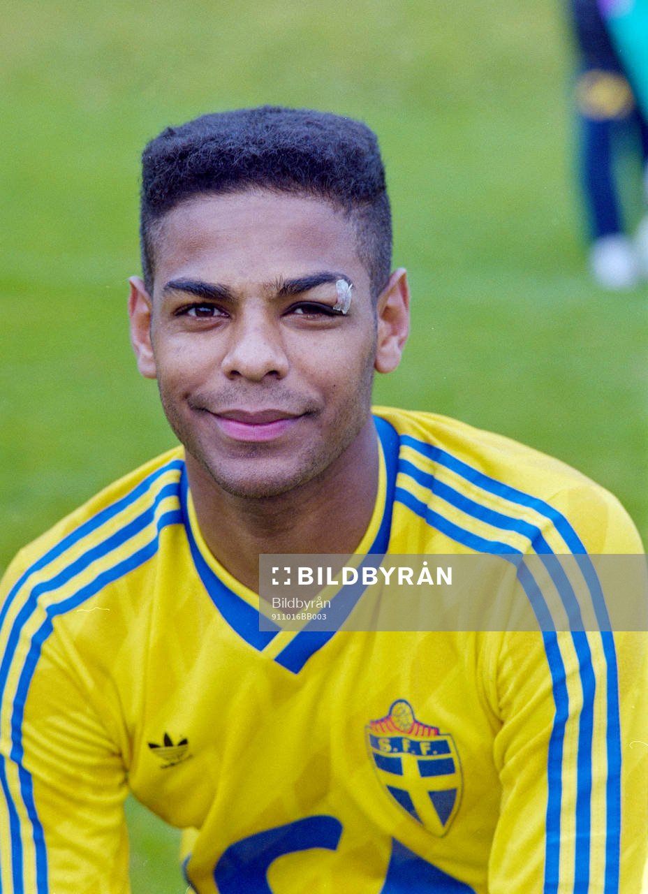 Pascal Simpson, Sverige