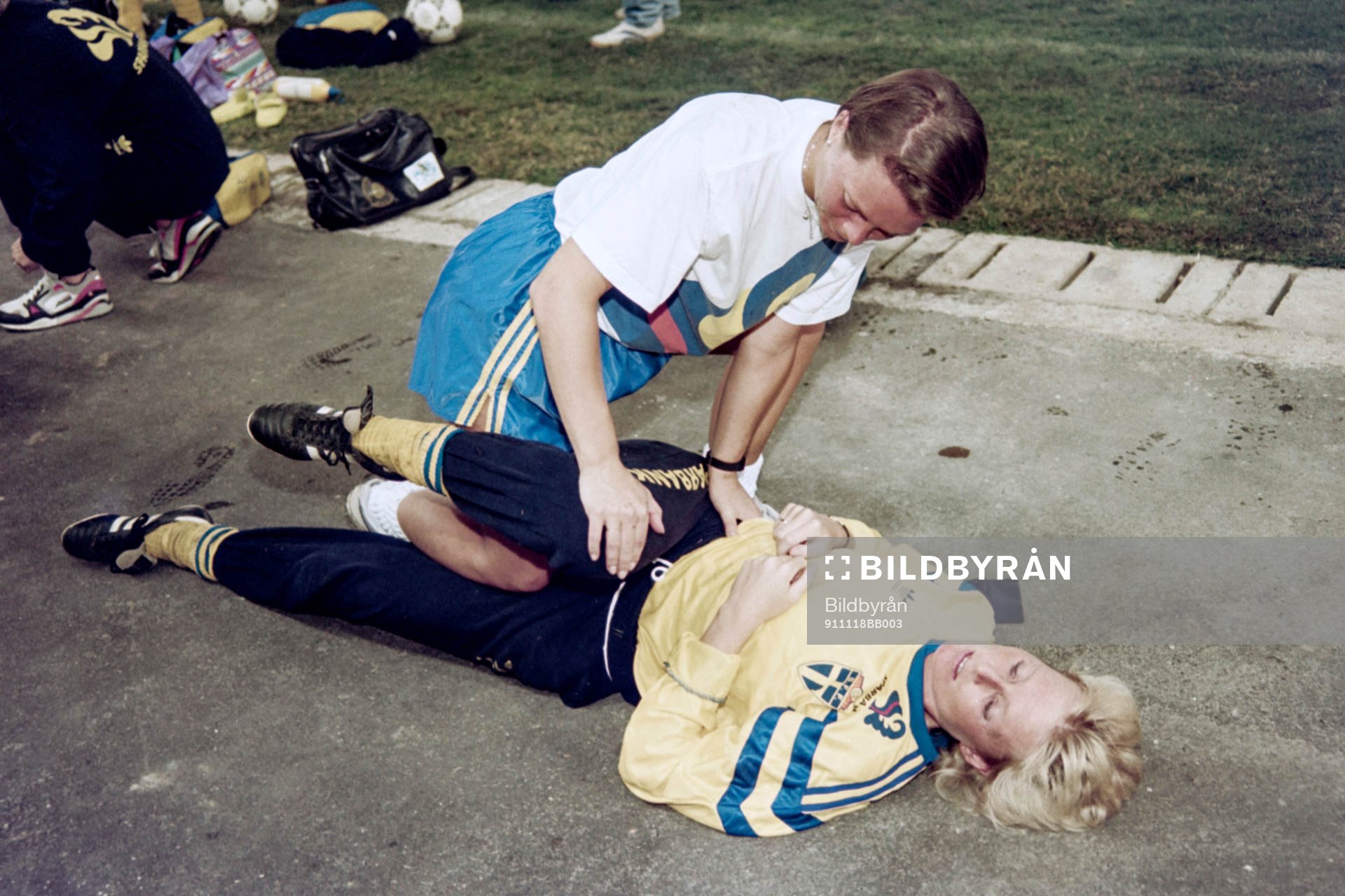  Anette Hansson, Sverige får massage.