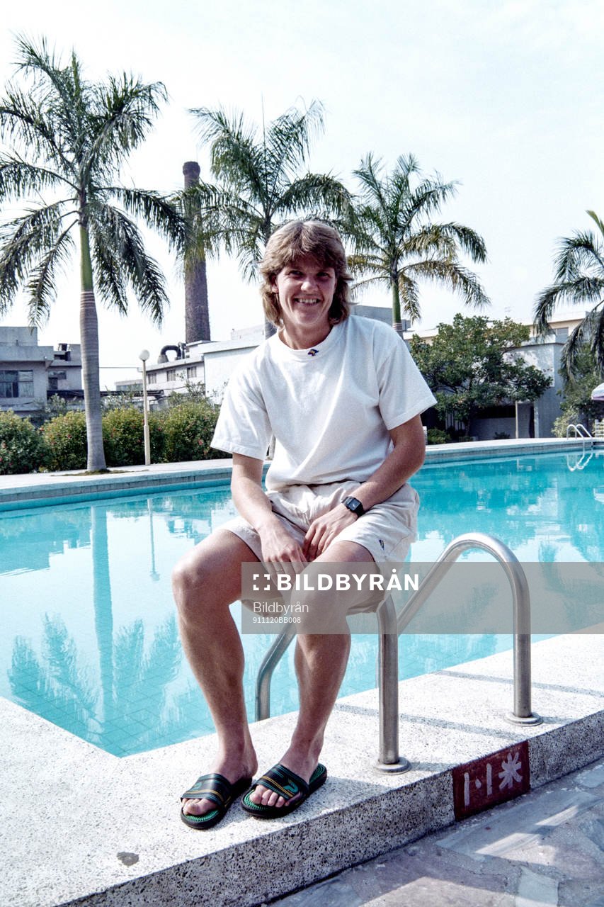 Pia Sundhage vid polen