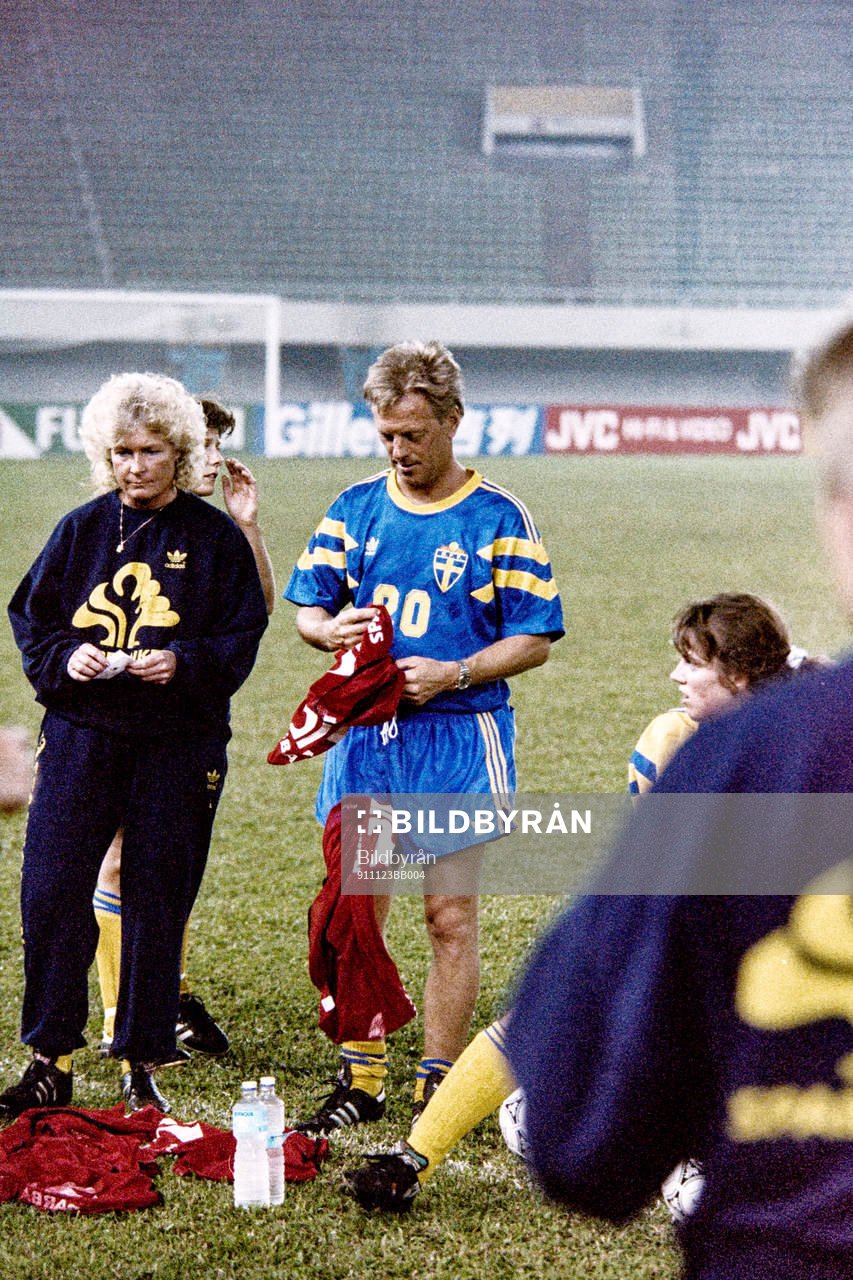  Gunilla Pajkull, förbundskapten, Sverige och Lars-Åke Bäckström.