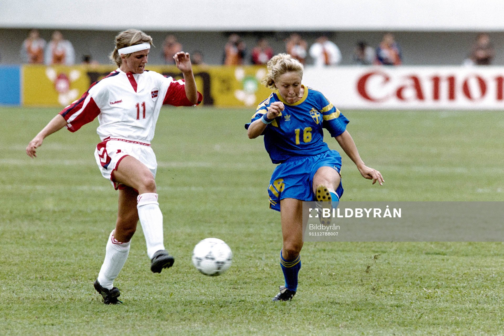 Birthe Hegstad, Norge och Ingrid Johansson, Sverige
