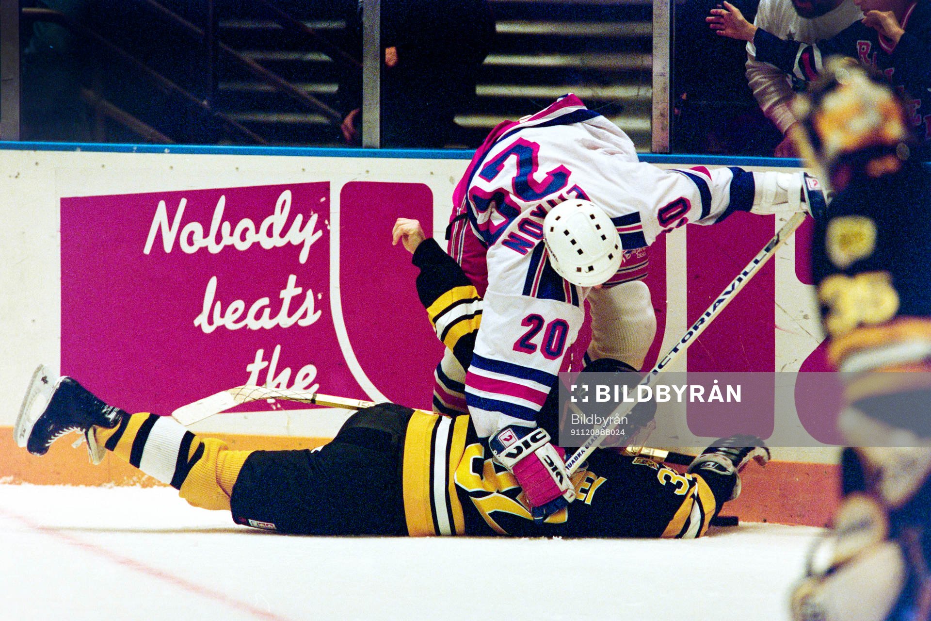 Jan Erixon, New York Rangers i kamp vis sargen