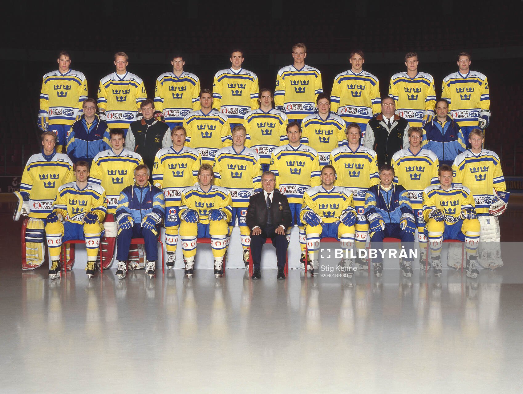 Players and team staff of Sweden pose for a team photo
