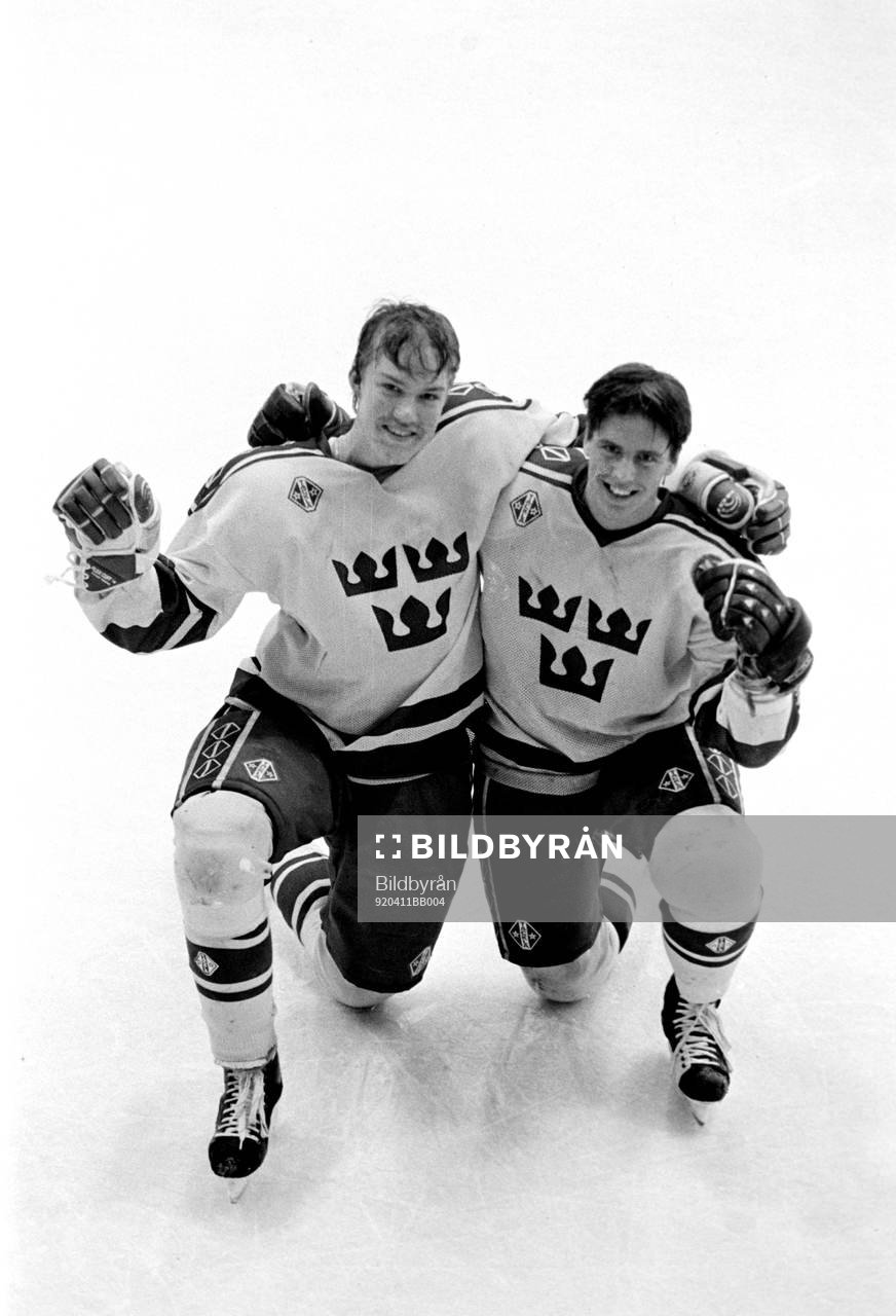 Kenny Jönsson och Jan Huokko, Sverige jublar