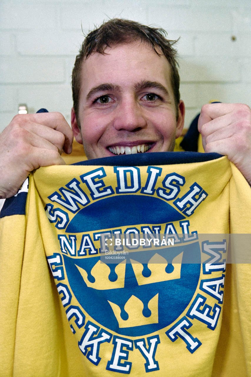 Roger Hansson, Sverige