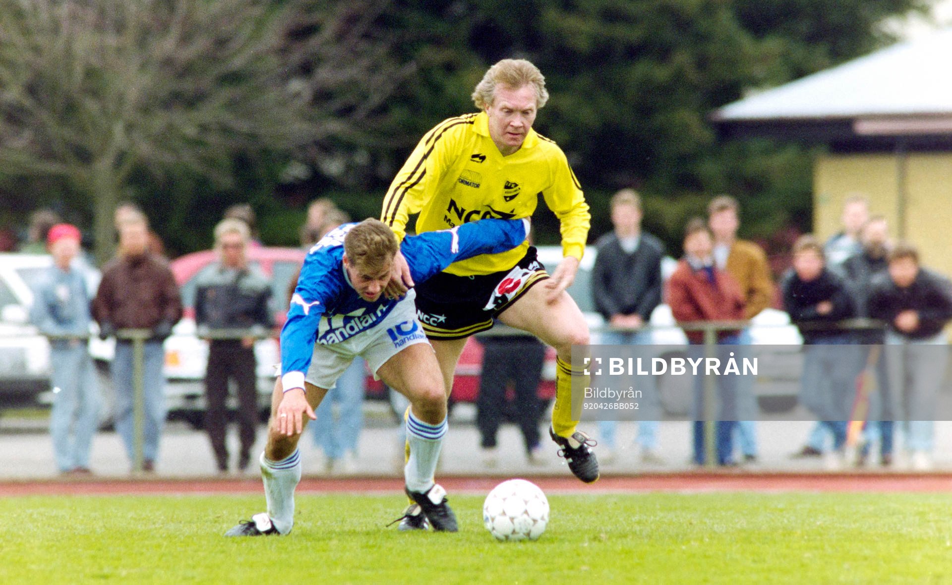 Niklas Gudmundsson, Halmstad uppvaktas av hässleholms