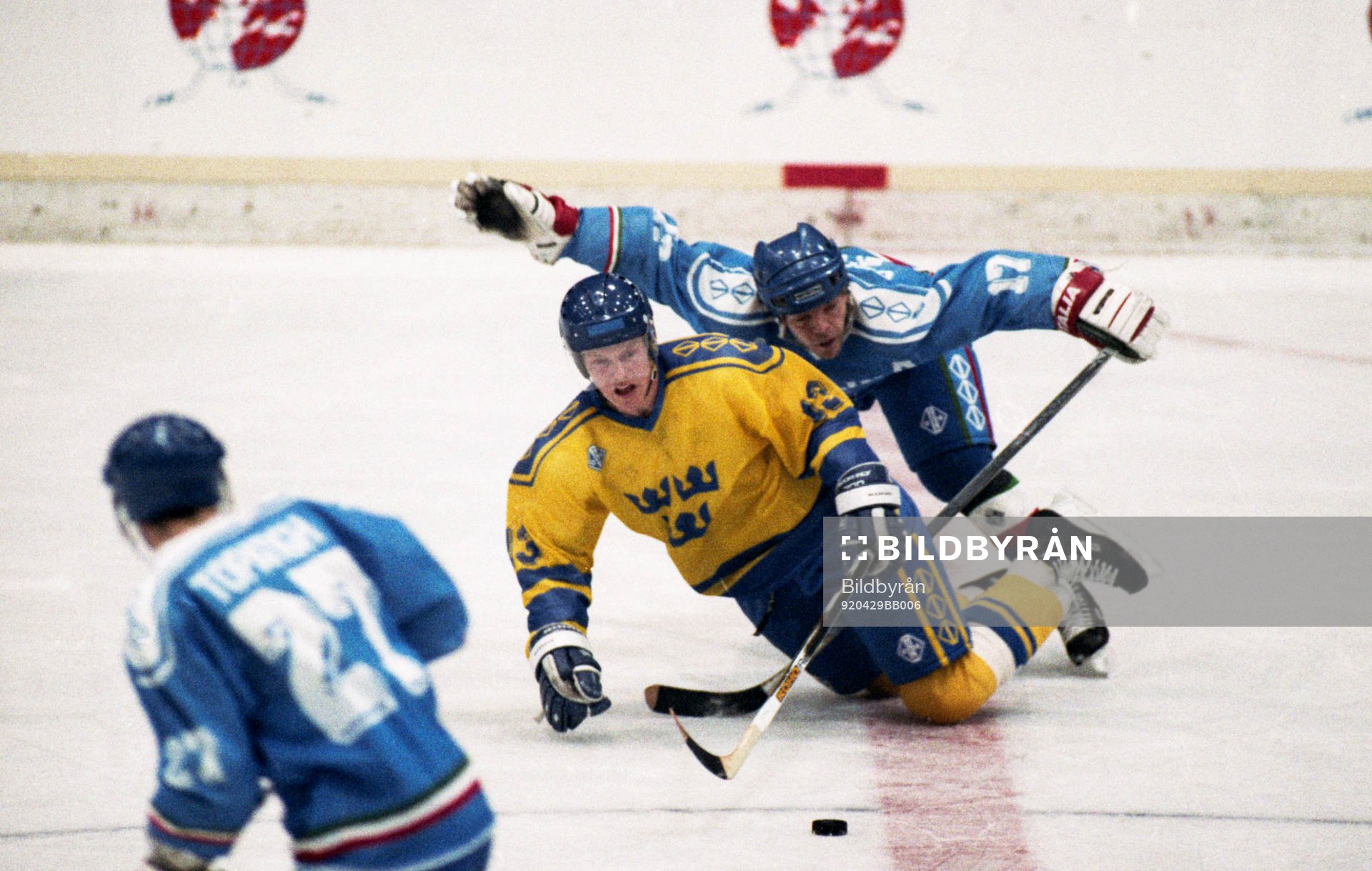 Mats Sundin, Sverige blir nerdragen