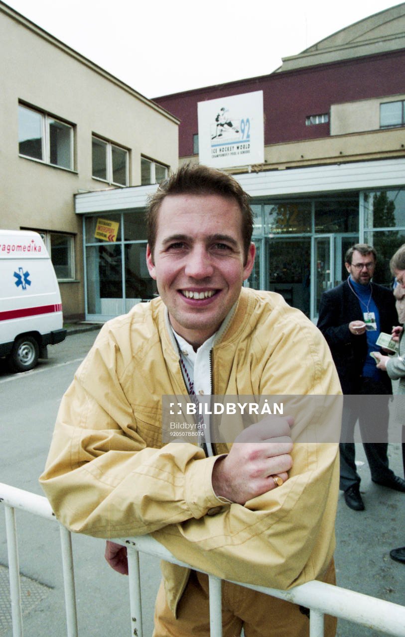 Roger Hansson, Sverige