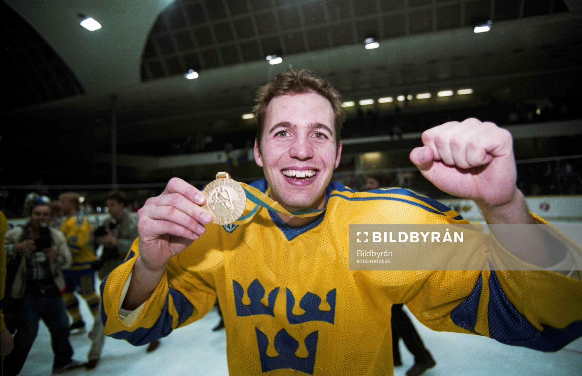 Roger Hansson med guldmedaljen