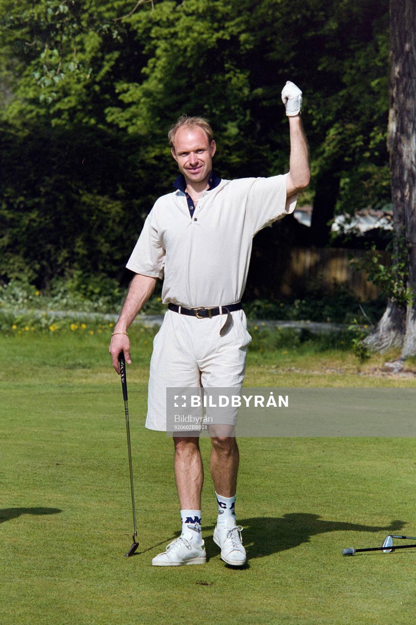 Thomas Ravelli, Sverige spelar golf