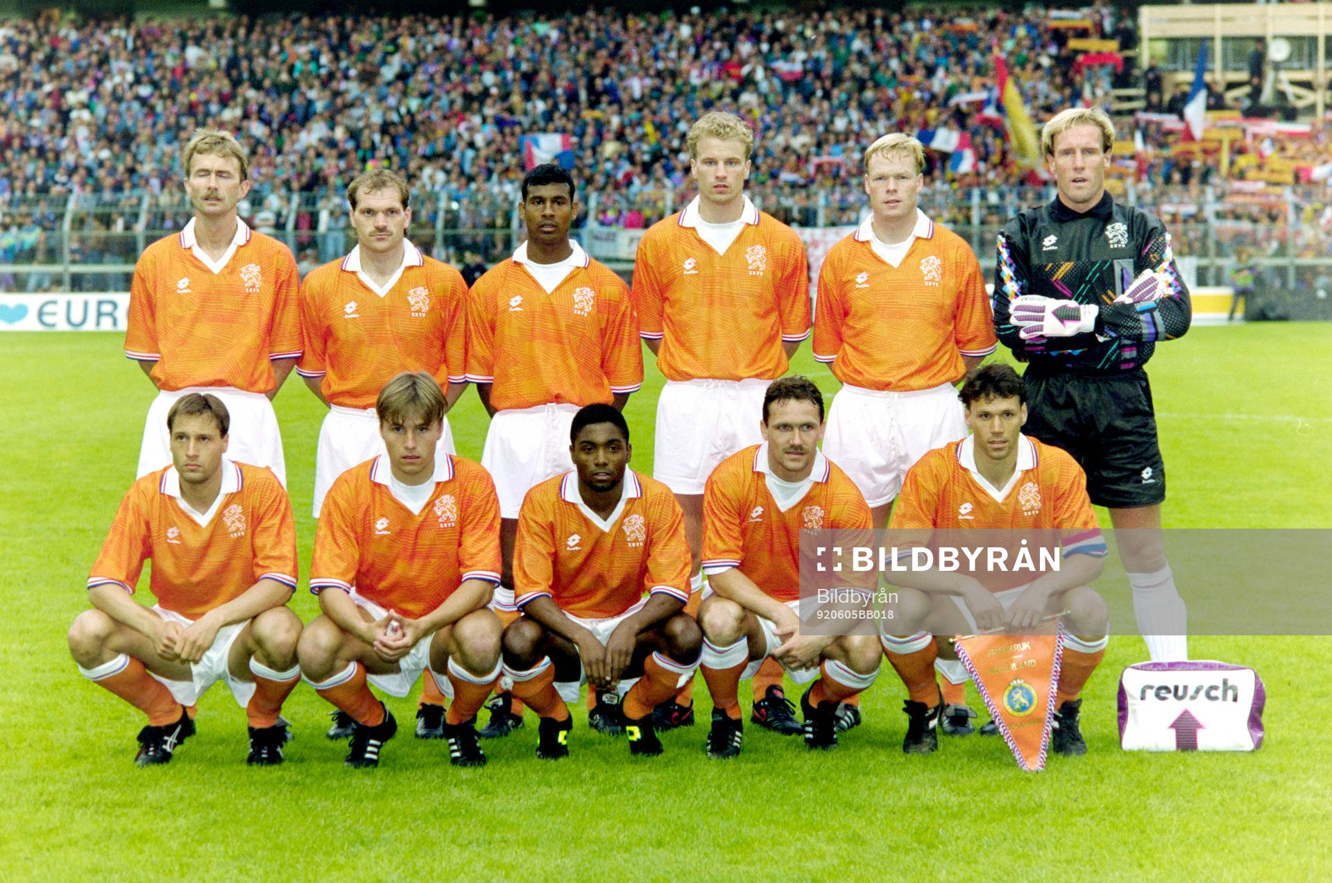Hollands startelva med bl.a Ronald Koeman, Dennis Bergkamp,