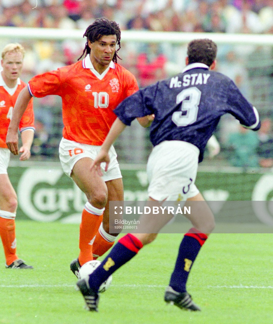 Football, Uefa EURO 1992, Group 2, Netherlands - Scotland