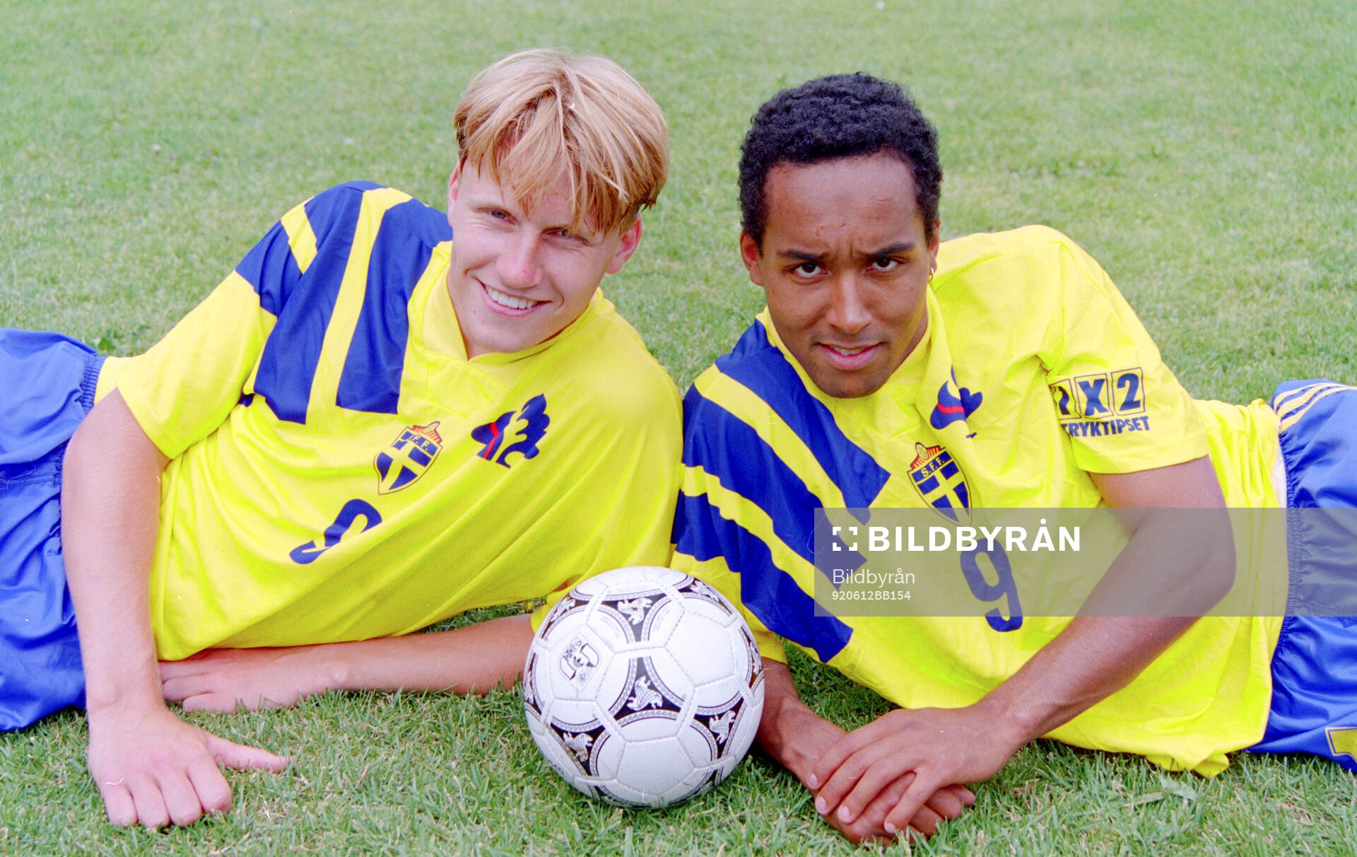 Swedish players Kennet Andersson and Martin Dahlin at