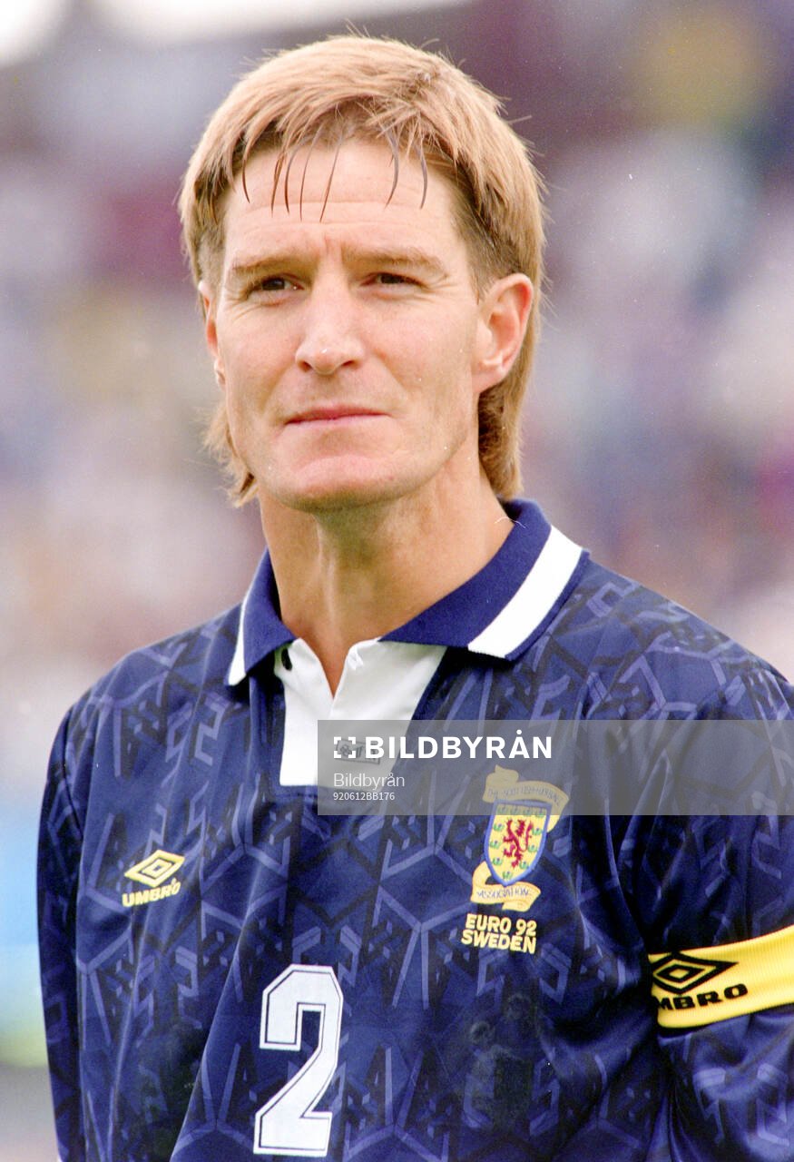 Football, Uefa EURO 1992, Group 2, Netherlands - Scotland