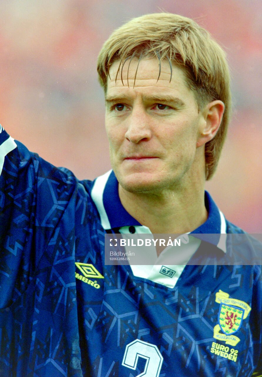 Football, Uefa EURO 1992, Group 2, Netherlands - Scotland