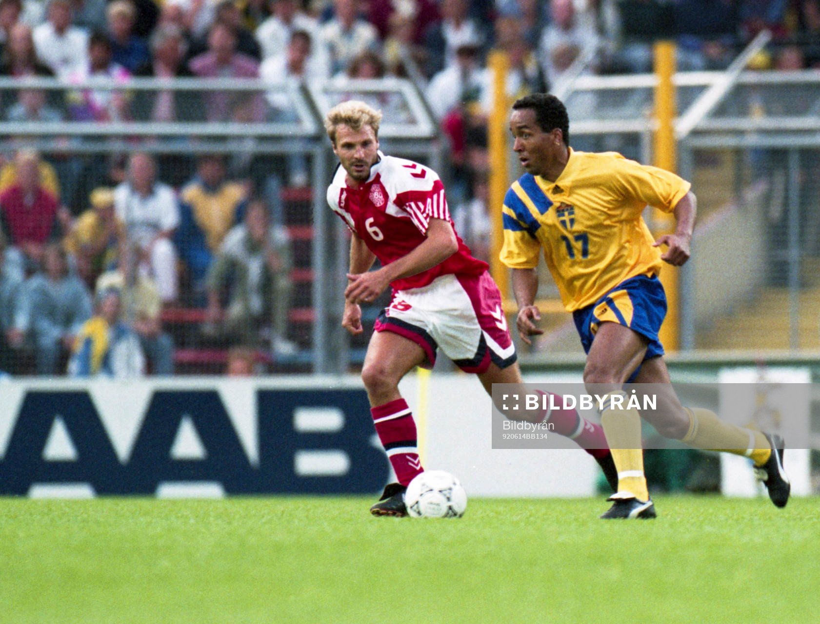 Martin Dahlin,  Sverige