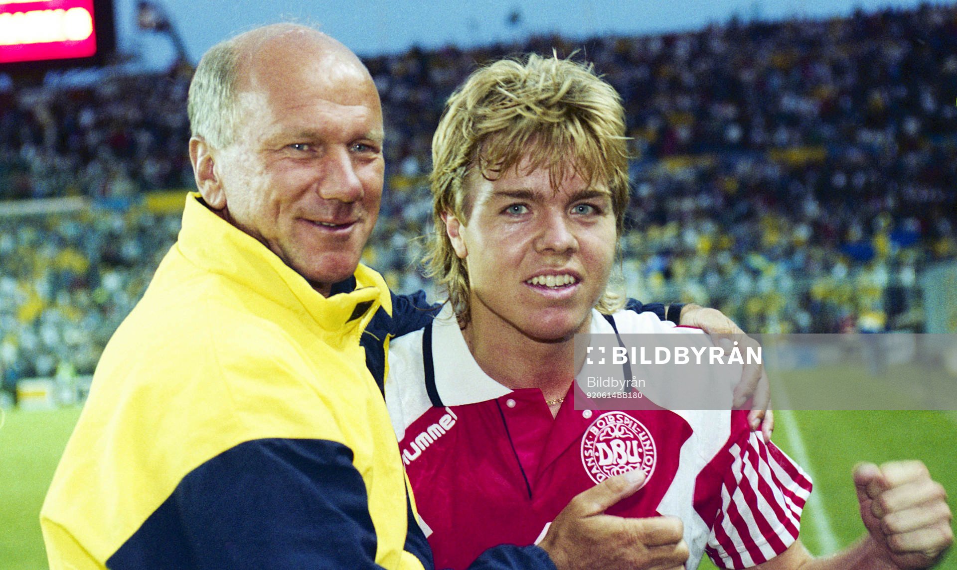 Matchhjälten Tomas Brolin, grattas av förbundskapten