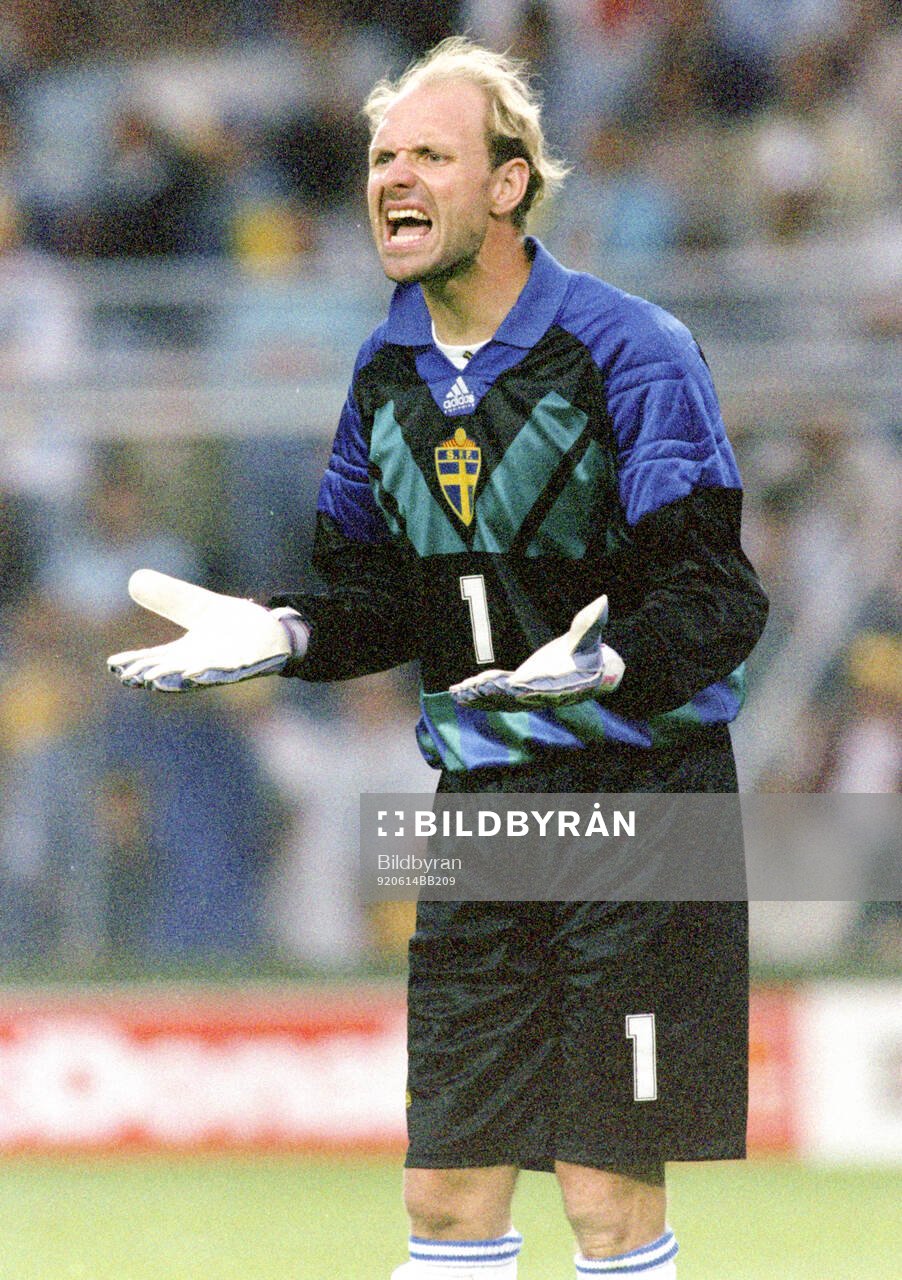 Swedish goalkeeper Thomas Ravelli