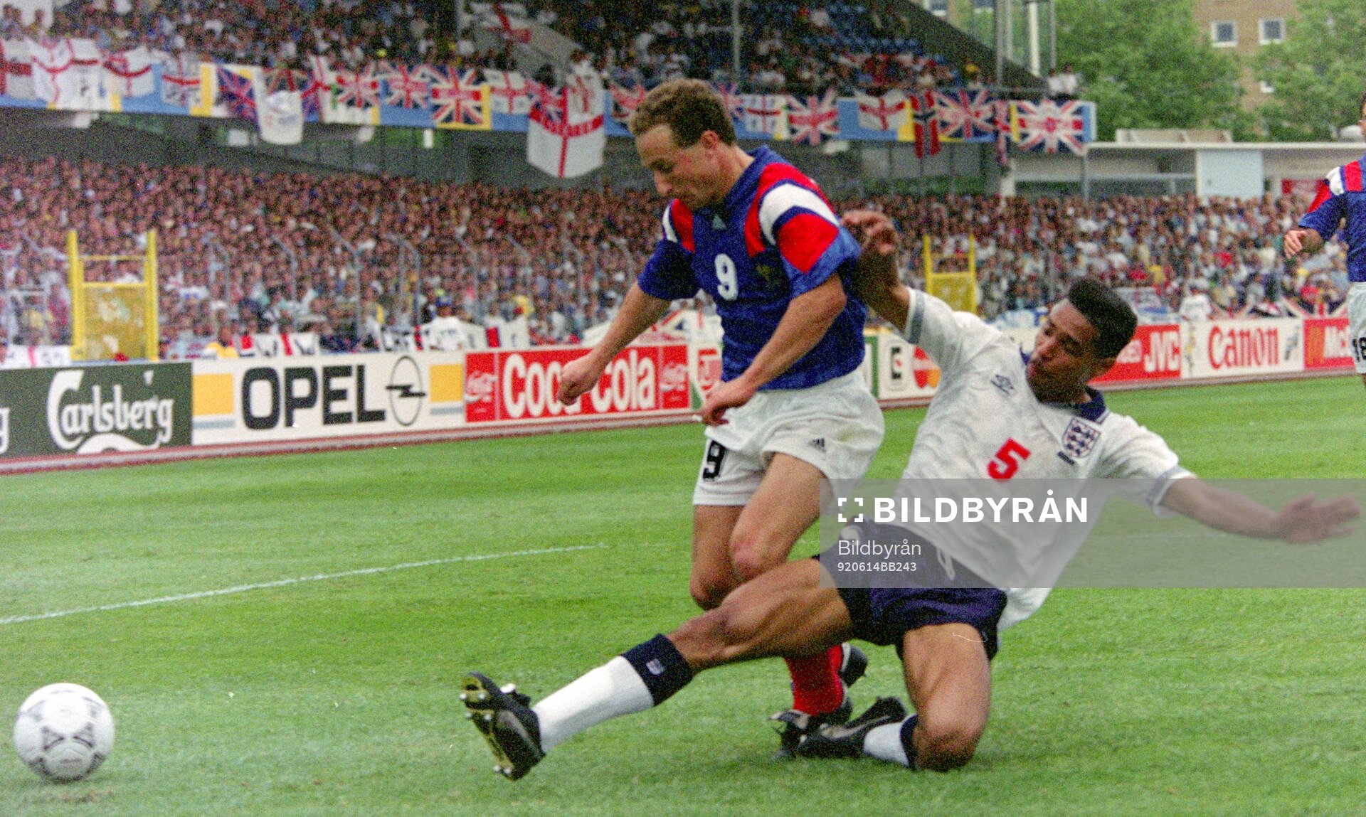 France’s Jean-Pierre Papin against Englands Des Walker
