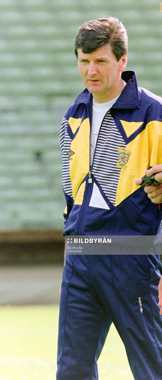 Football, Uefa EURO 1992, Group 2, Germany - Scotland