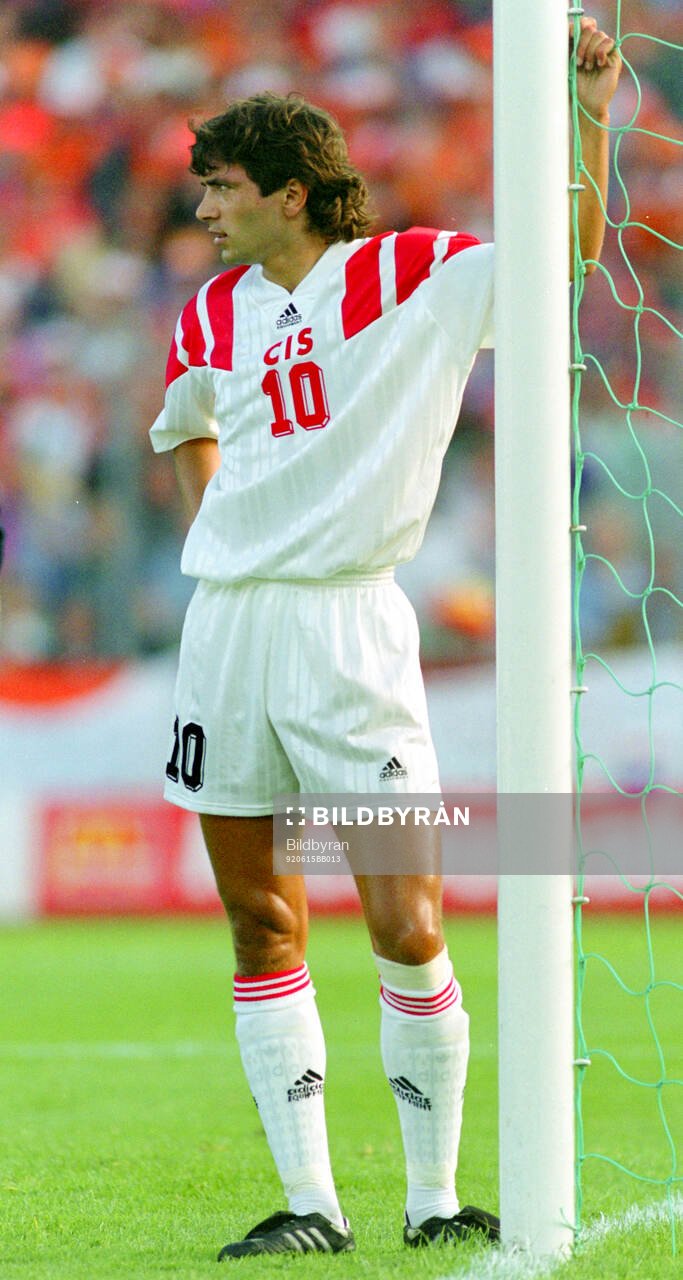 Football, Uefa EURO 1992, Group 2, Netherlands - CIS