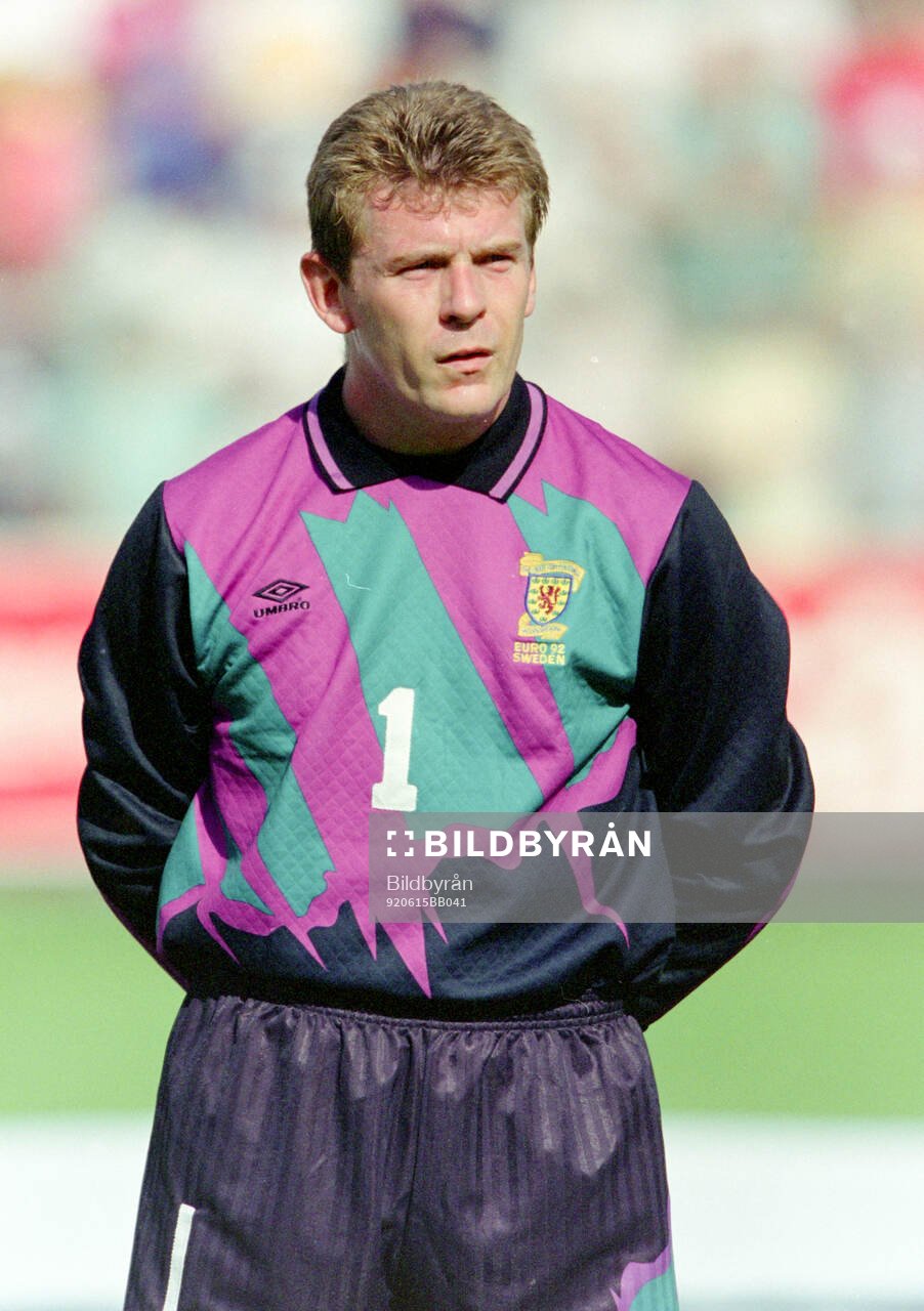 Scotlands goalkeeper Andy Goram