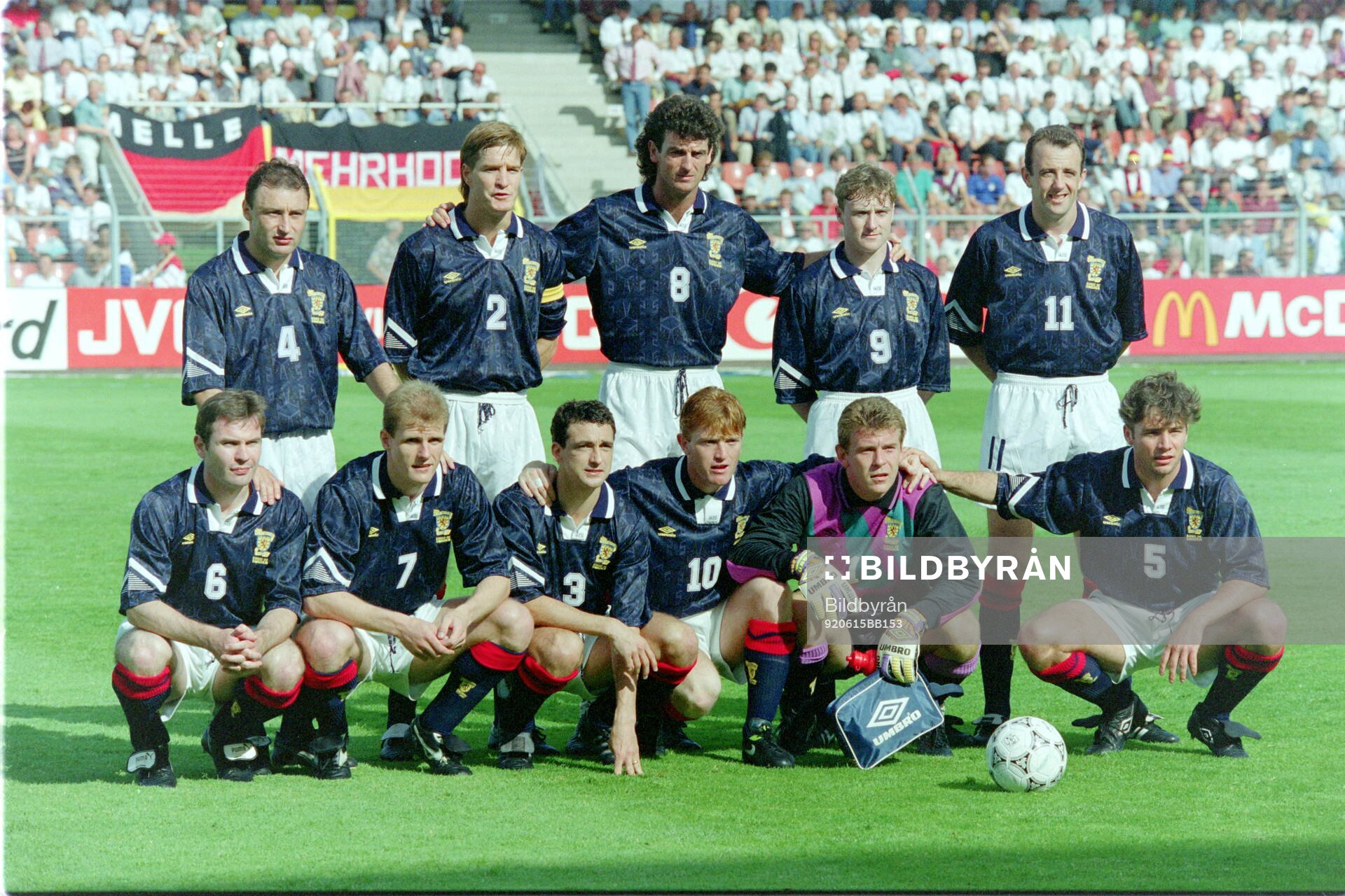Scotlands starting eleven, team group. Back row L-R: