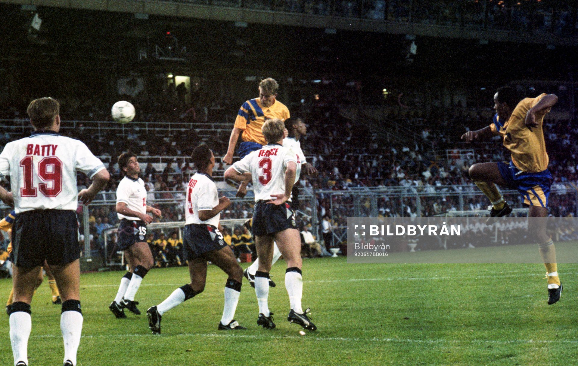 Jan Eriksson nickar in kvitteringen till 1-1