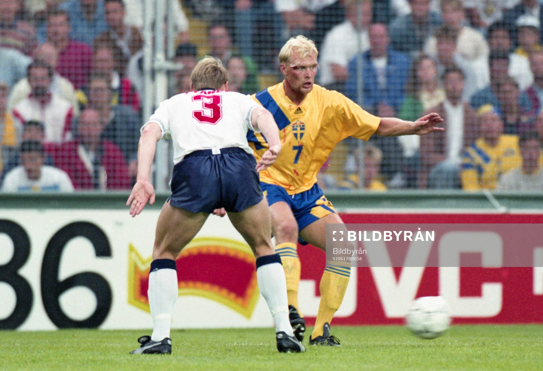Klas Ingesson, Sverige och Stuart Pearce, England