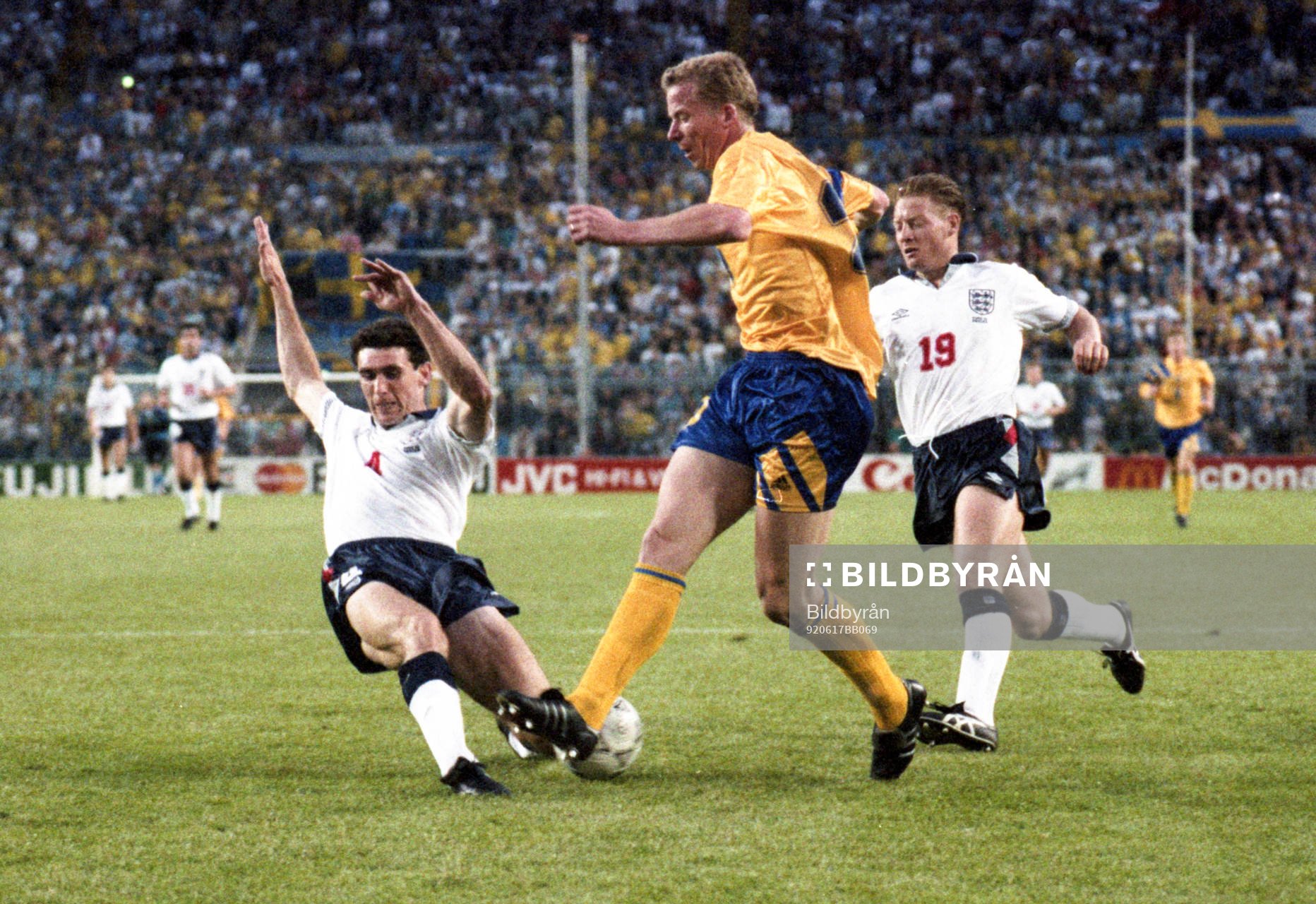 Johnny Ekström, Sverige