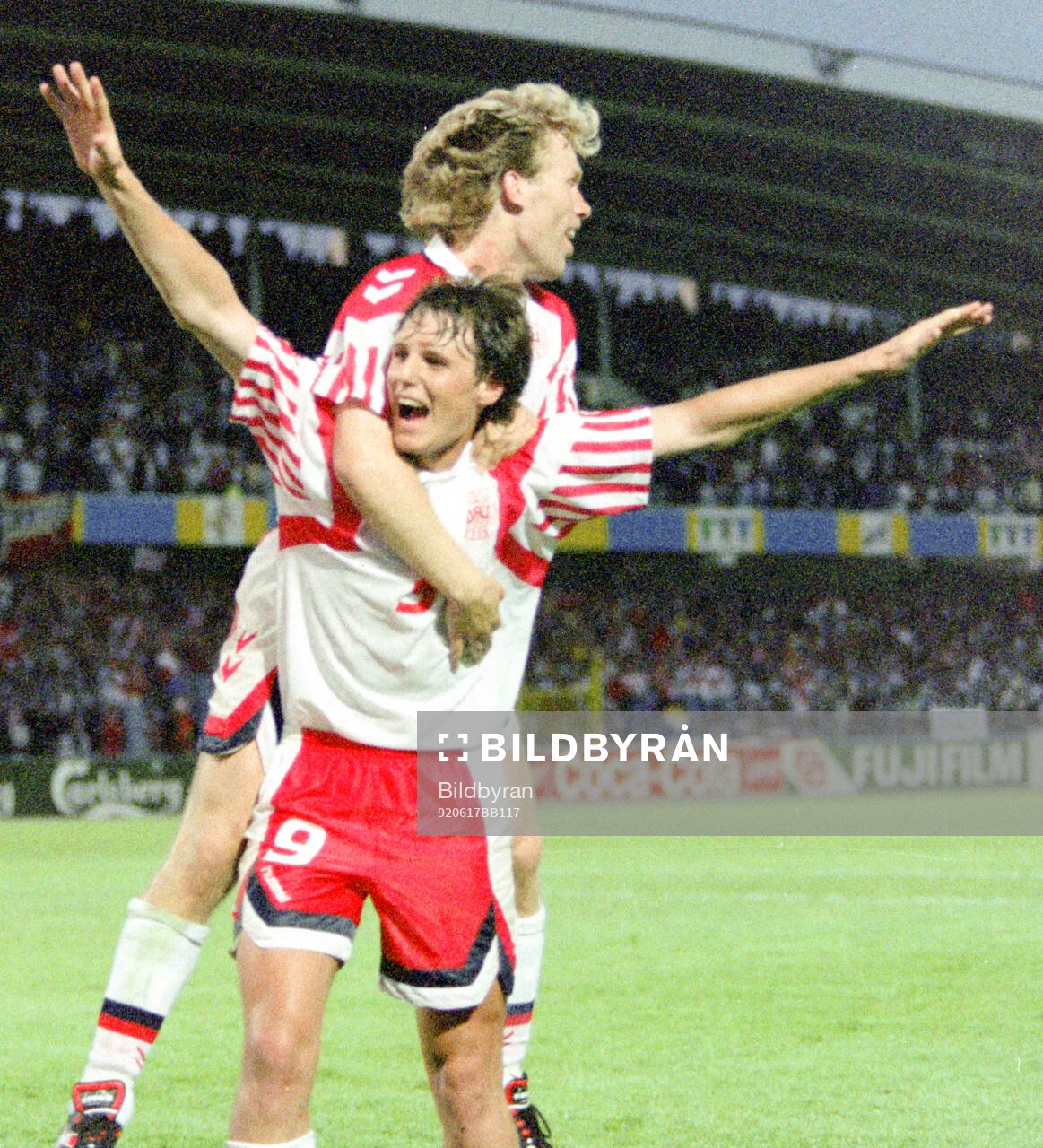 Denmarks Flemming Povlsen (front) and Henrik Andersen