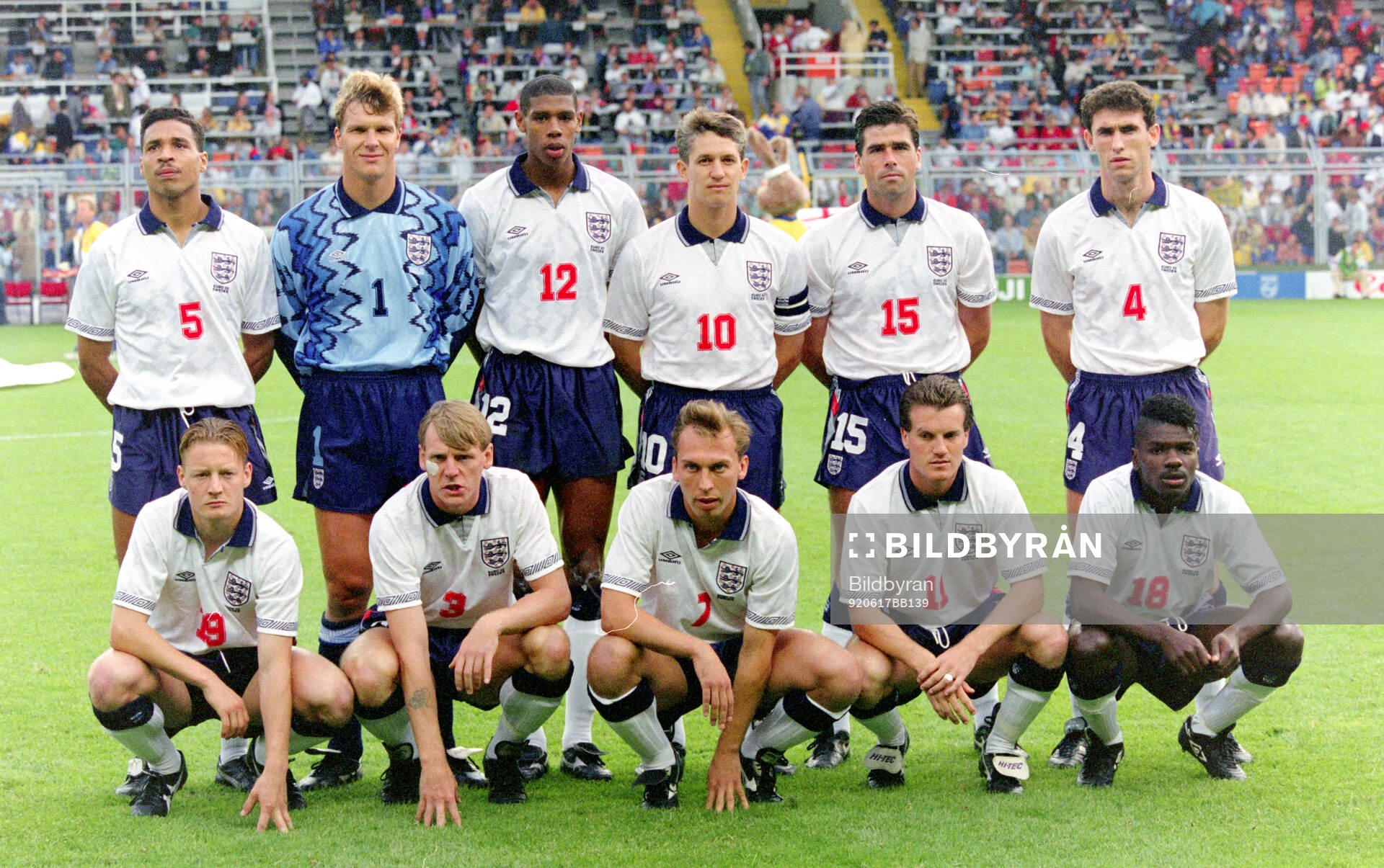 England starting eleven team group. Back row L-R: Des