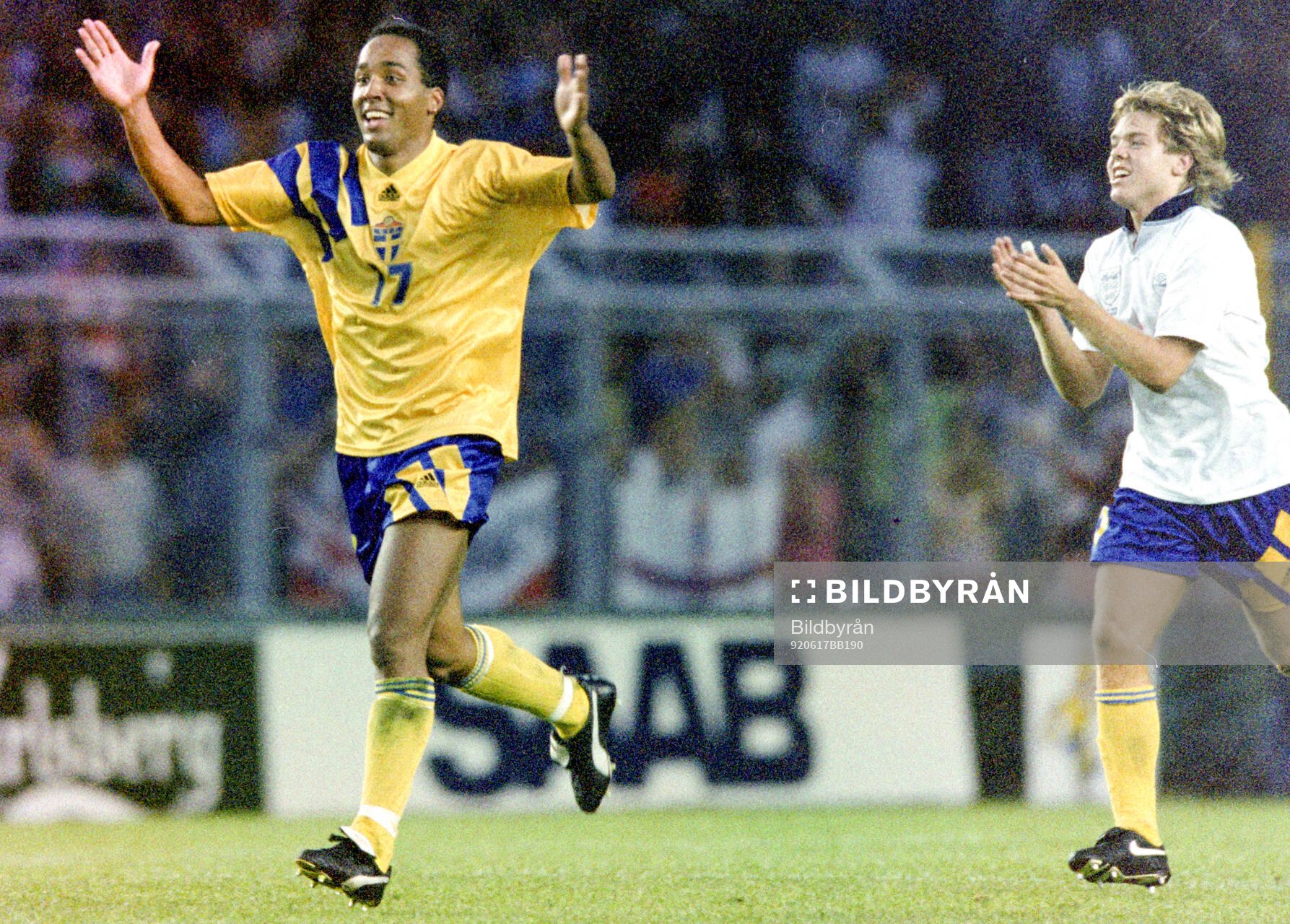 Swedens Martin Dahlin and Tomas Brolin celebrates