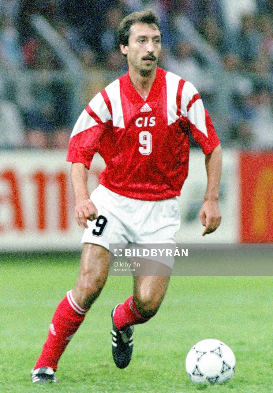 Football, Uefa EURO 1992, Group 2, Scotland - CIS (Russia)