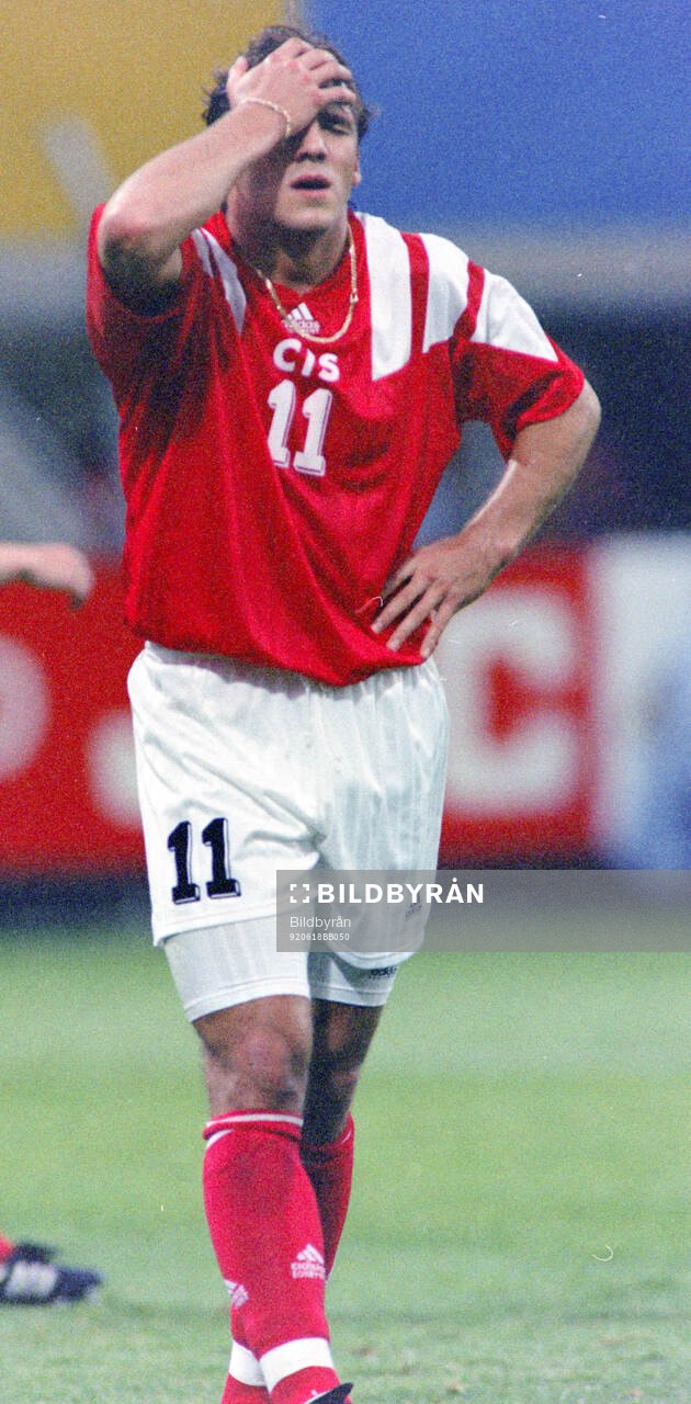 Sergey Yuran of CIS looks dejected