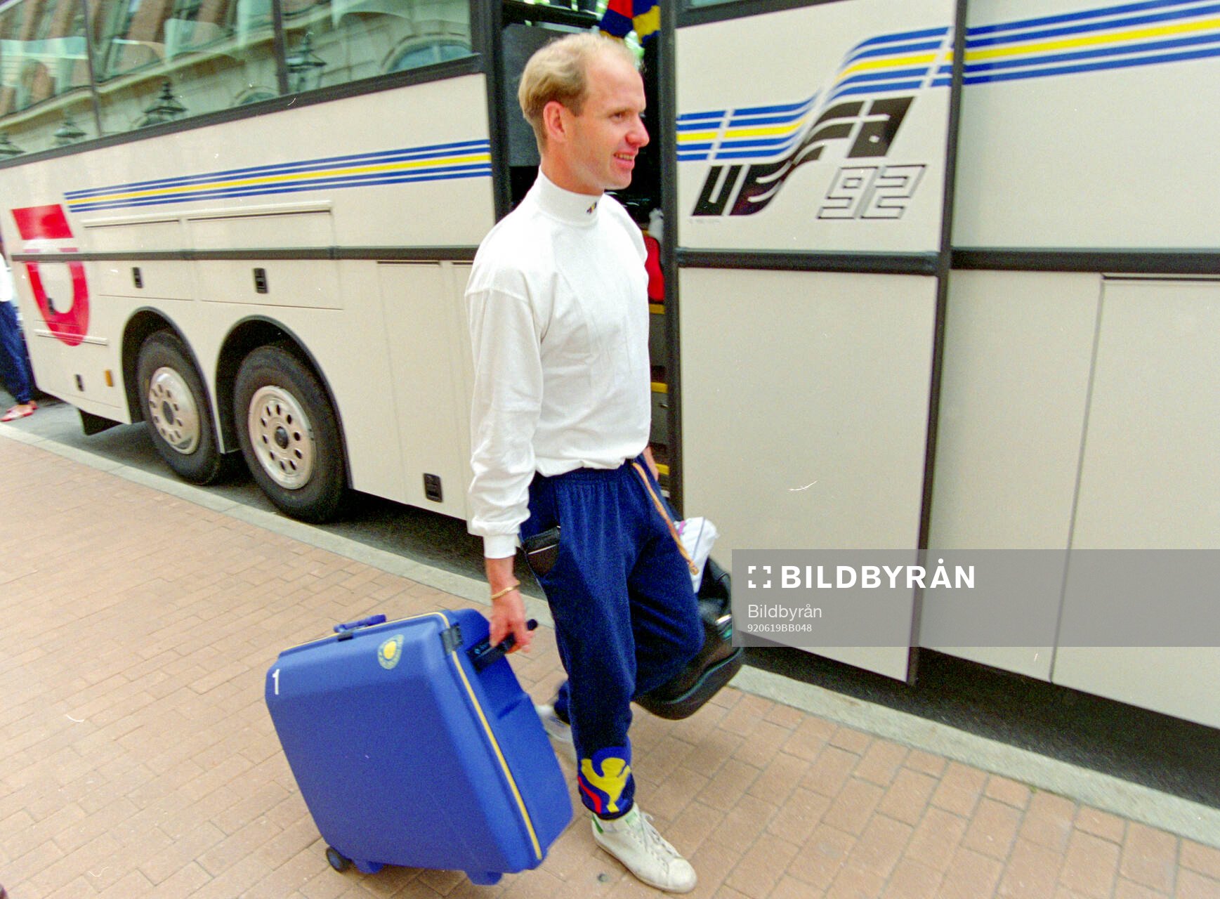 Swedens Thomas Ravelli goes to the players bus