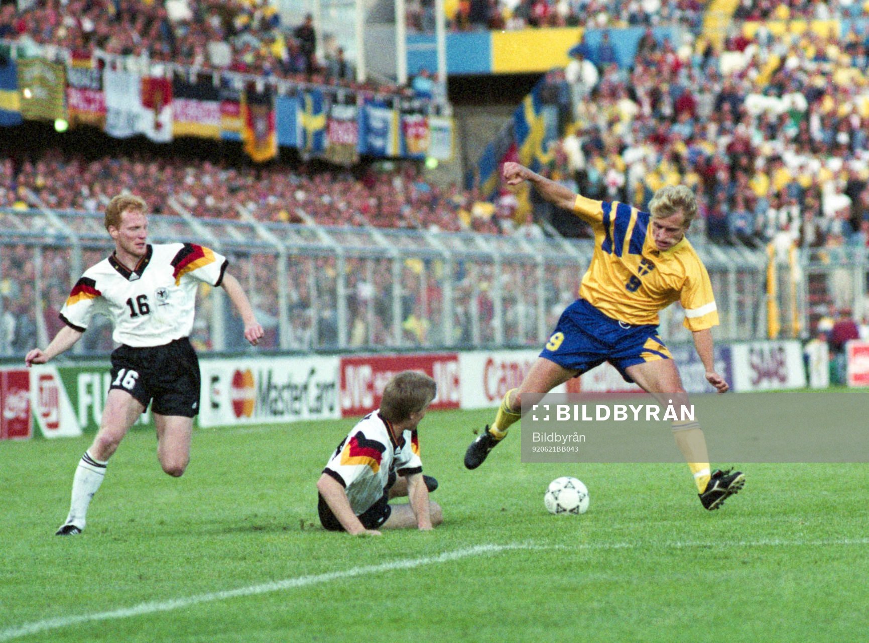 Jonas Thern, Sverige