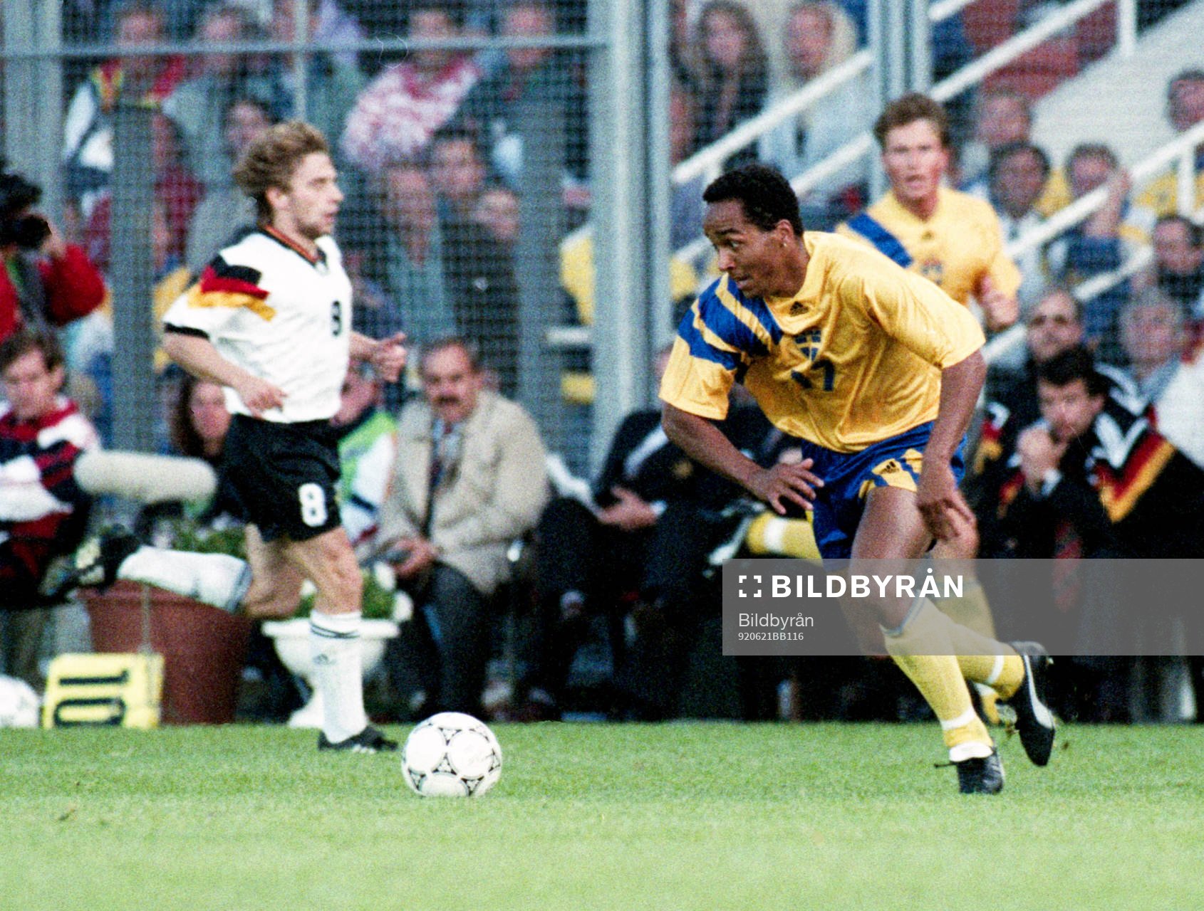 Martin Dahlin,  Sverige