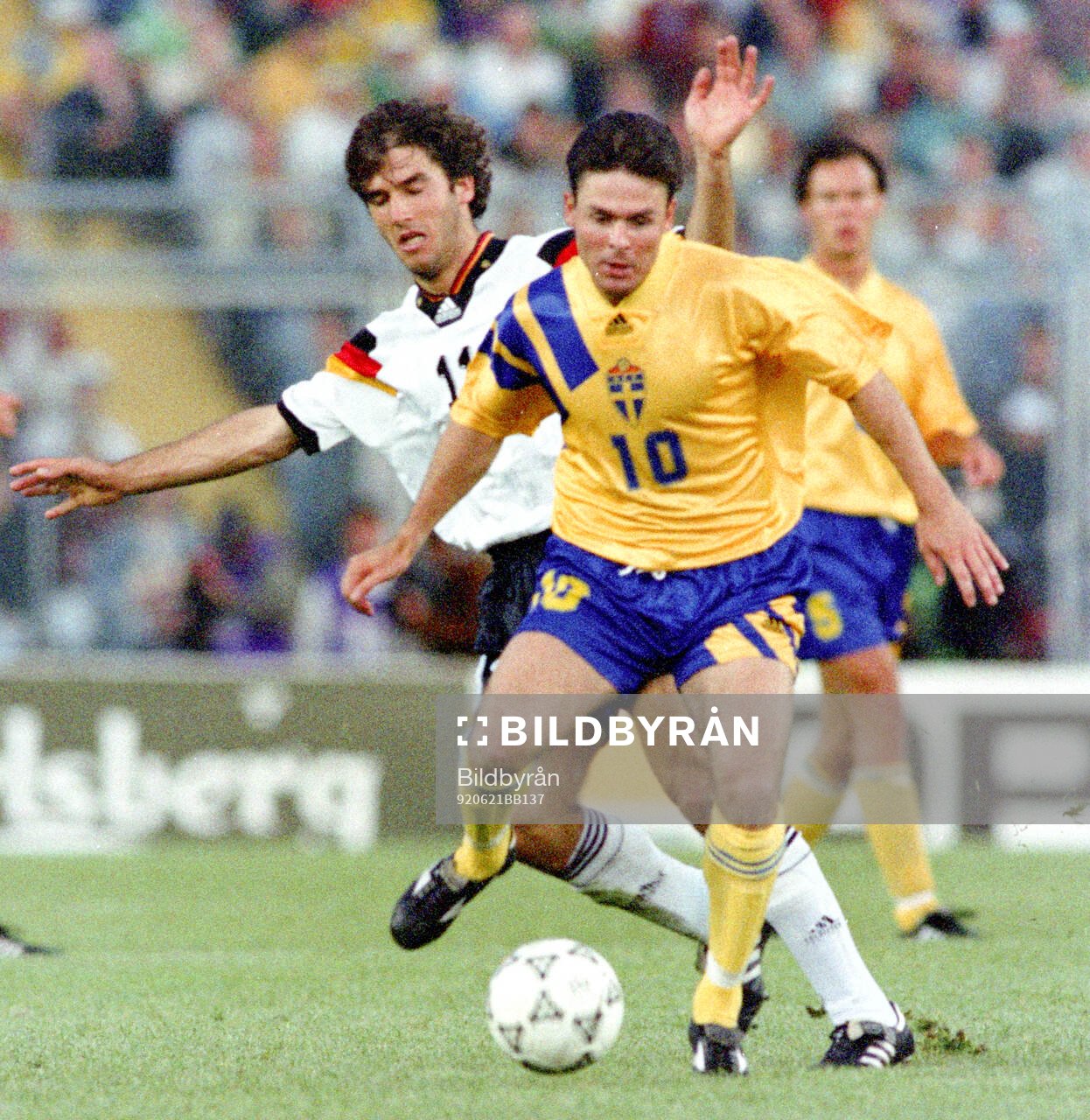 Anders Limpar of Sweden against Karl-Heinz Riedle of Germany