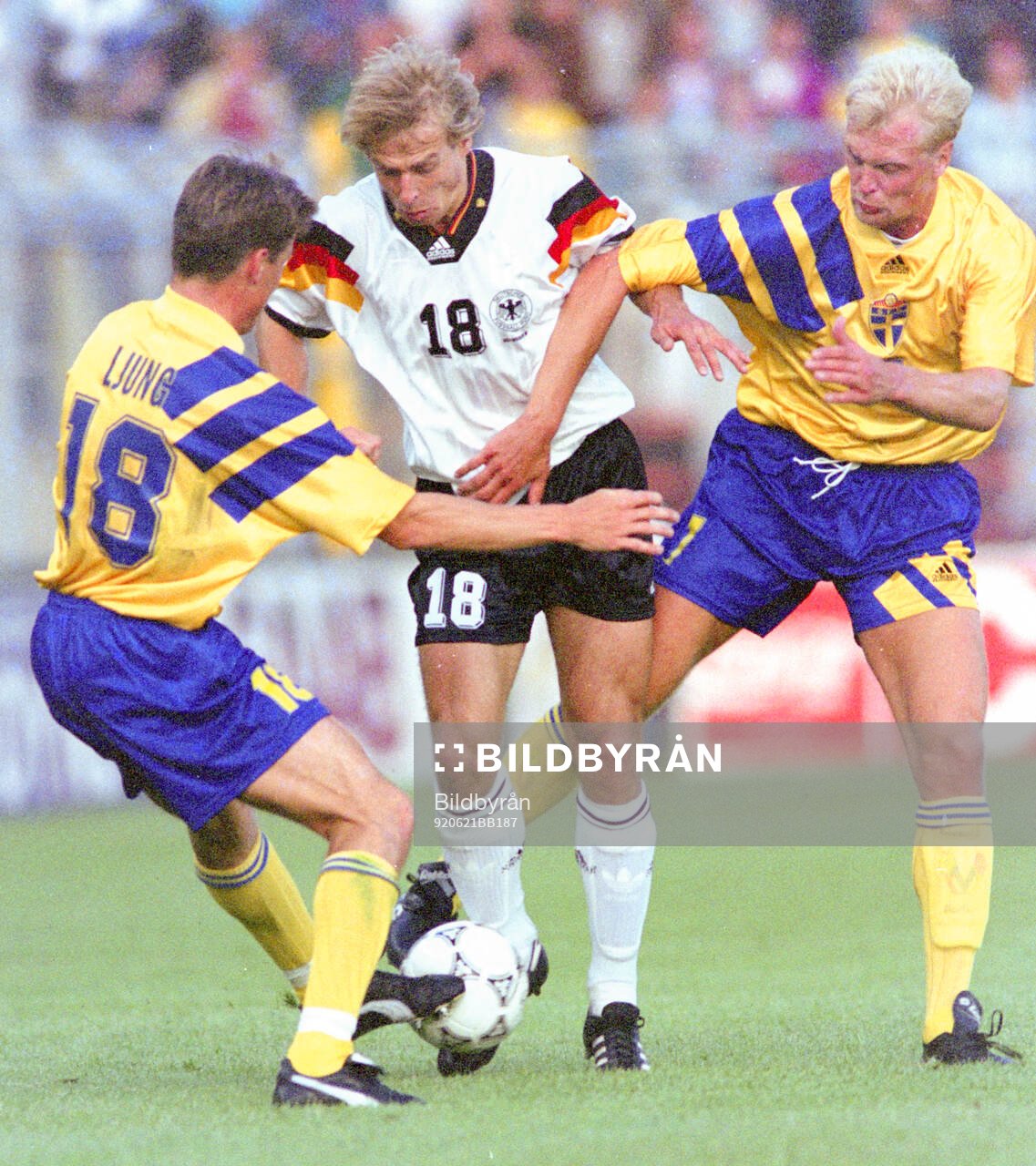 Swedens Roger Ljung (L) and Klas Ingesson against Germanys