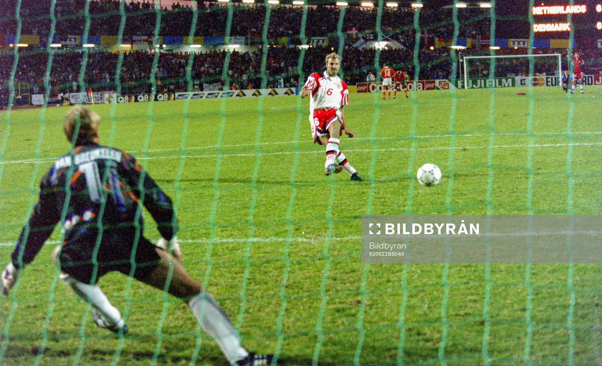 Football, Uefa EURO 1992, Semifinal, Netherlands - Denmark