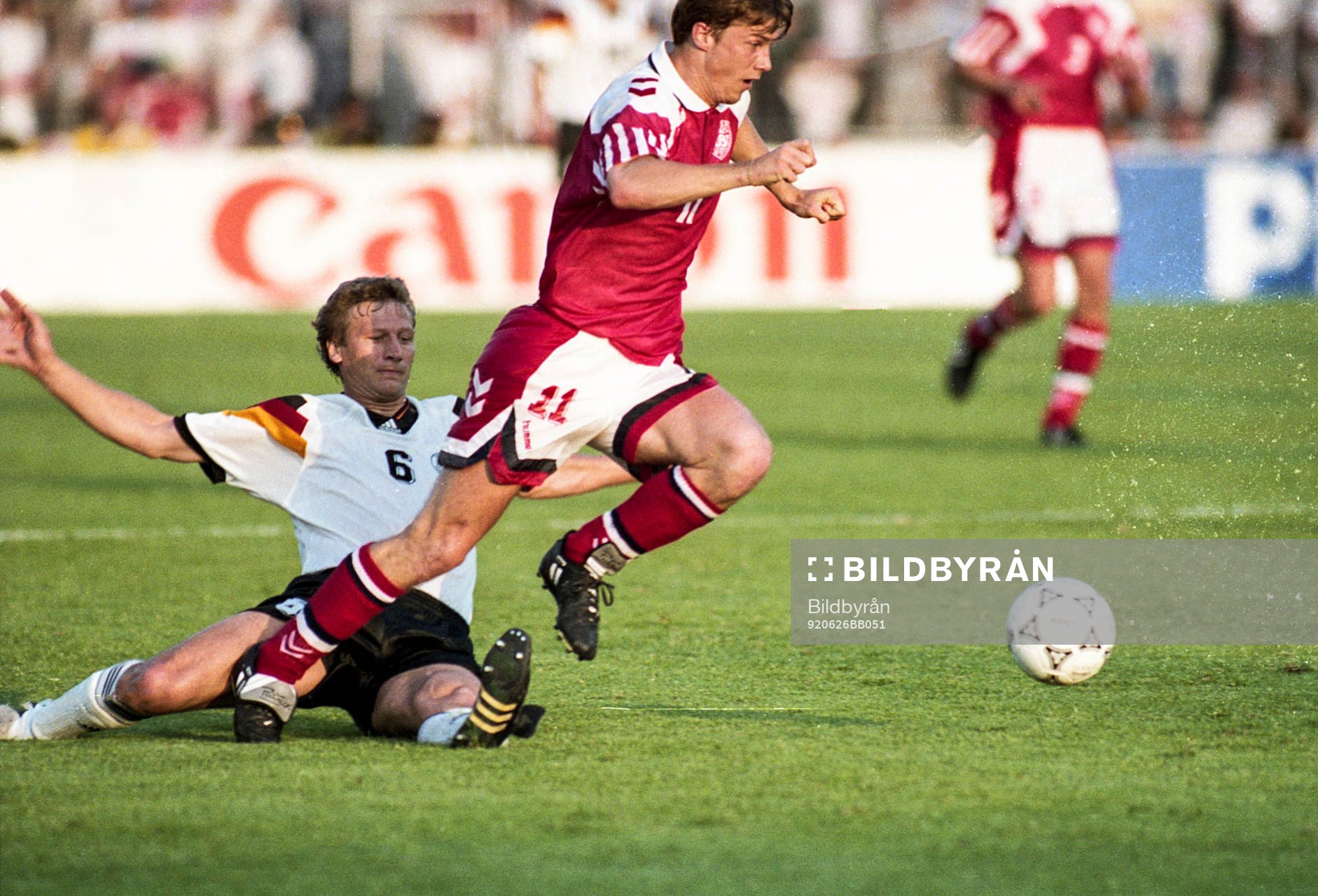 Guido Buchwald, Tyskland och Brian Laudrup, Danmark